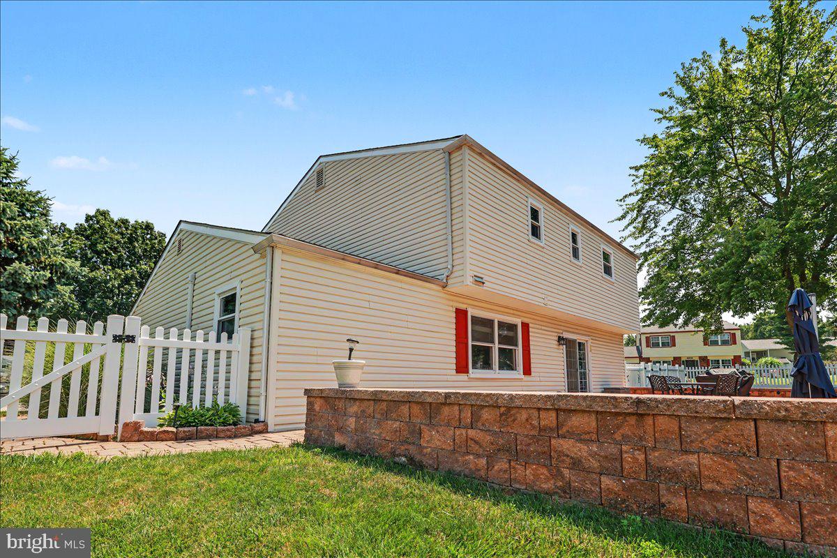 KIMBERLY KNOLL - Residential