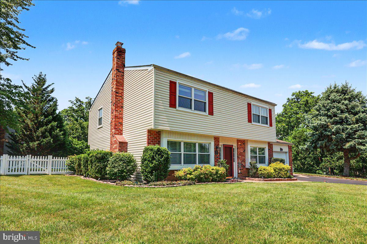 KIMBERLY KNOLL - Residential