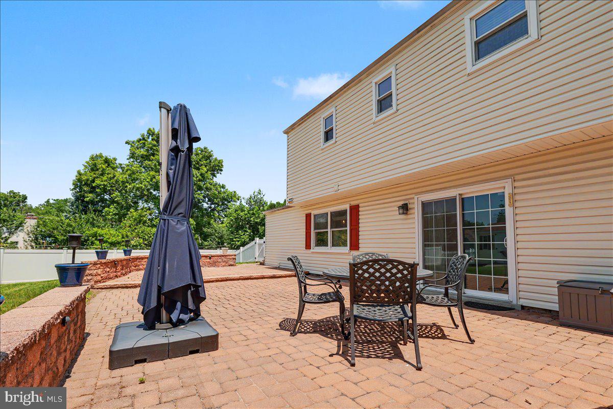 KIMBERLY KNOLL - Residential