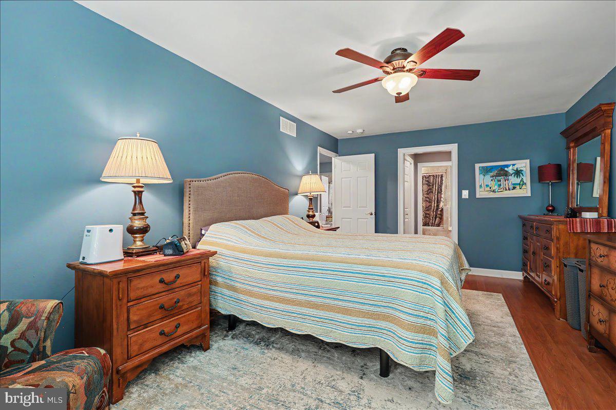 KIMBERLY KNOLL - Residential