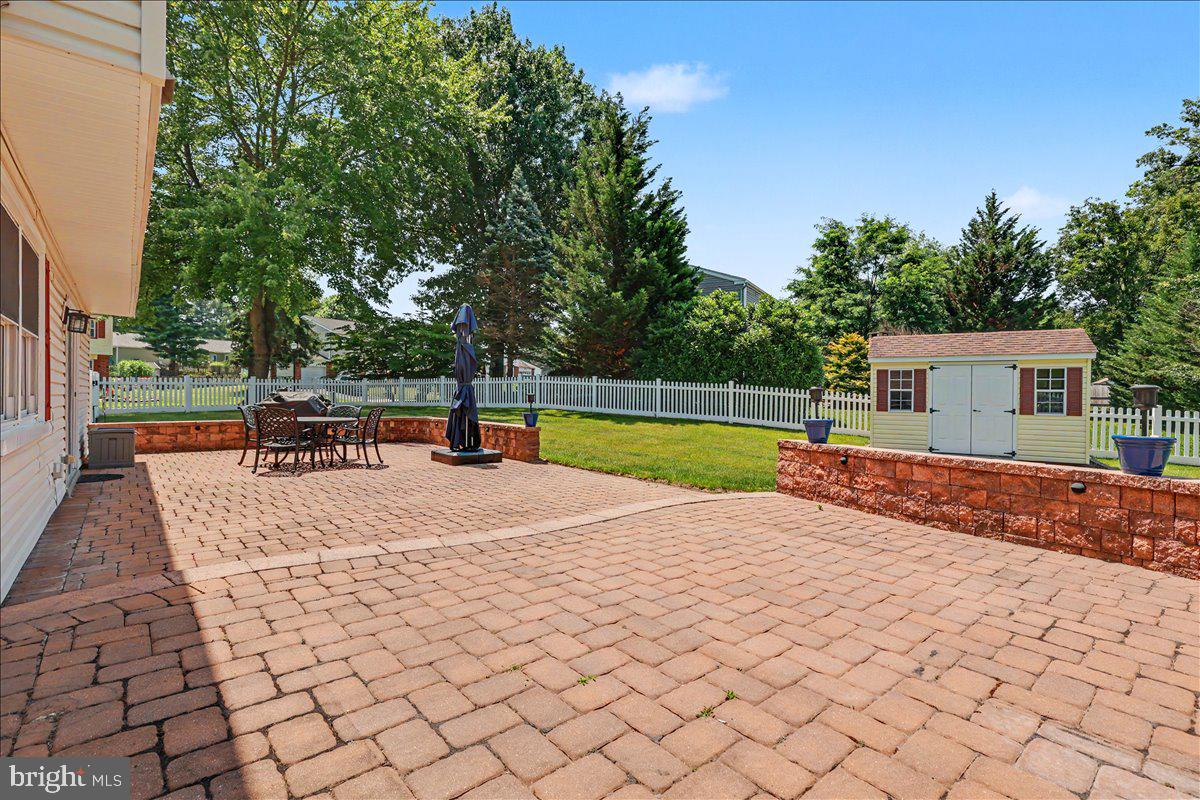 KIMBERLY KNOLL - Residential