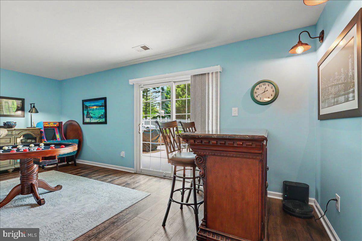 KIMBERLY KNOLL - Residential