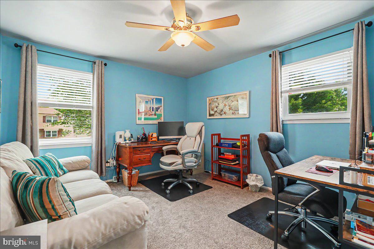 KIMBERLY KNOLL - Residential