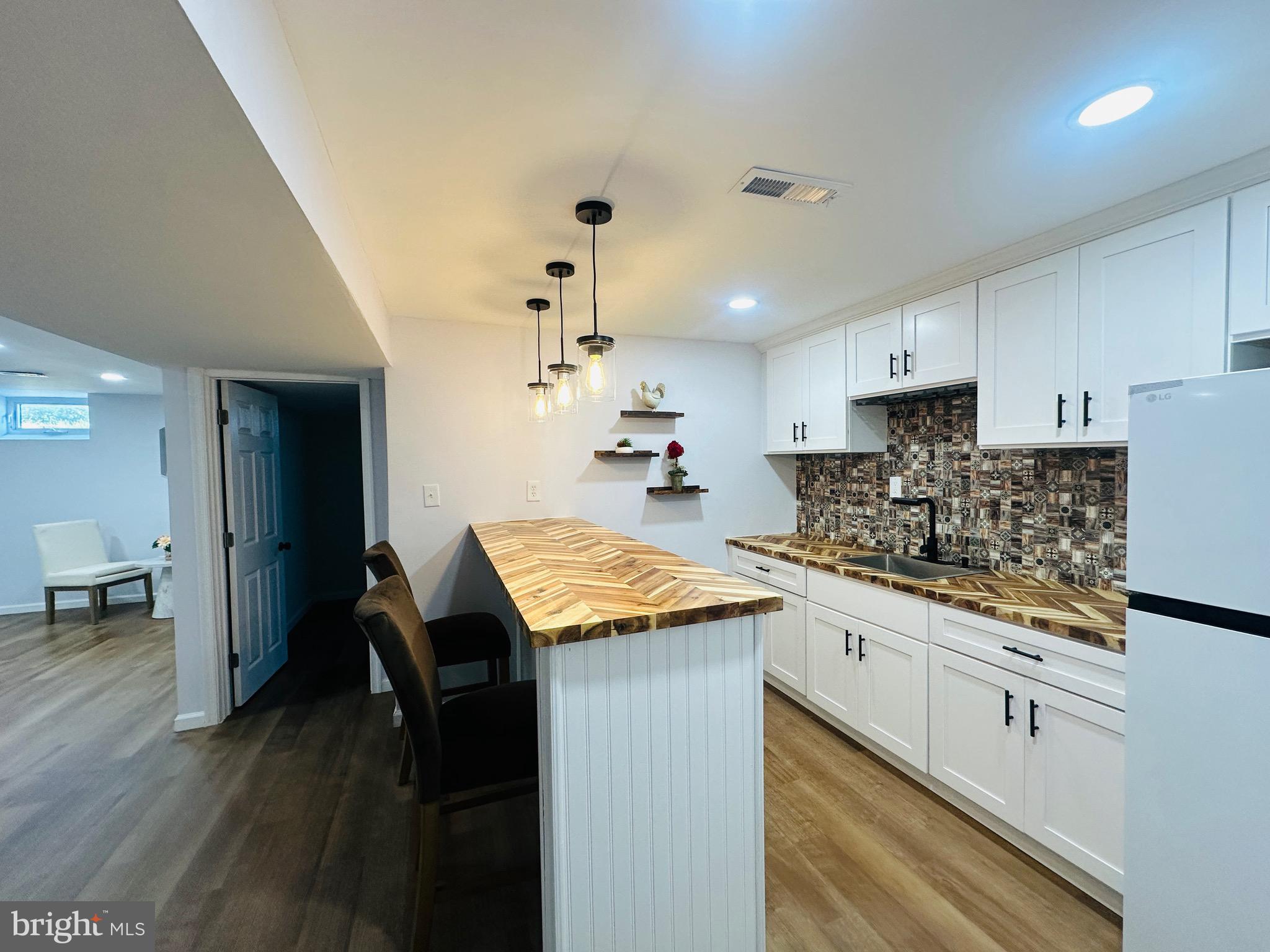 OLIVET HILL - Residential