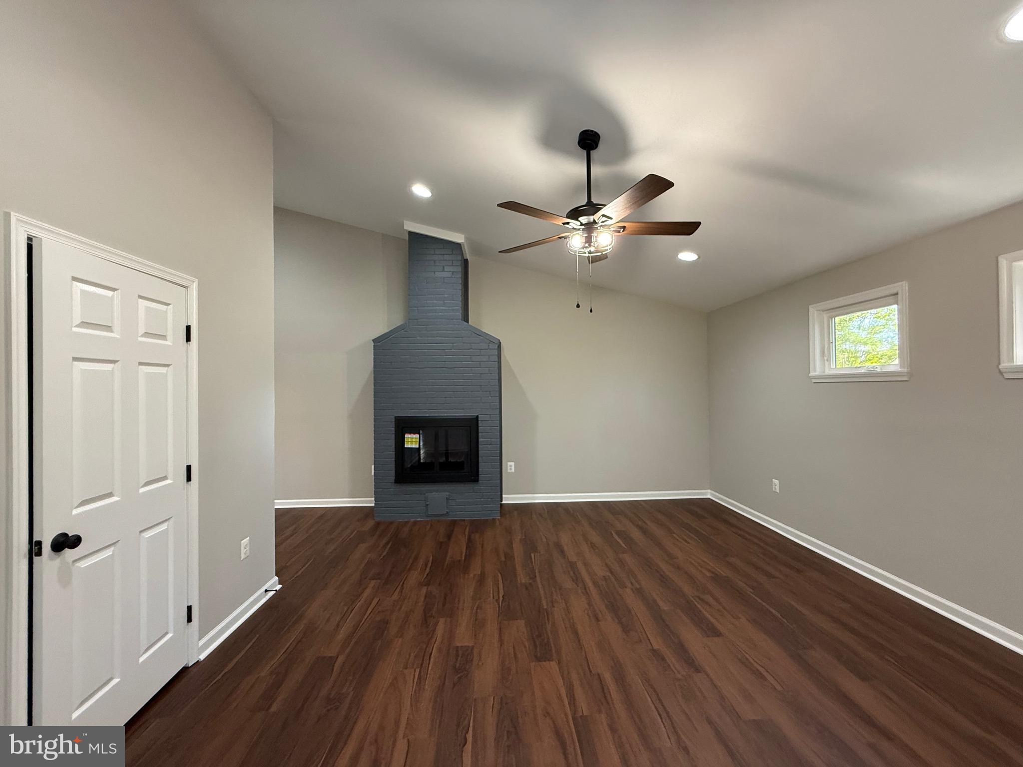 NORTH SPRINGFIELD - Residential