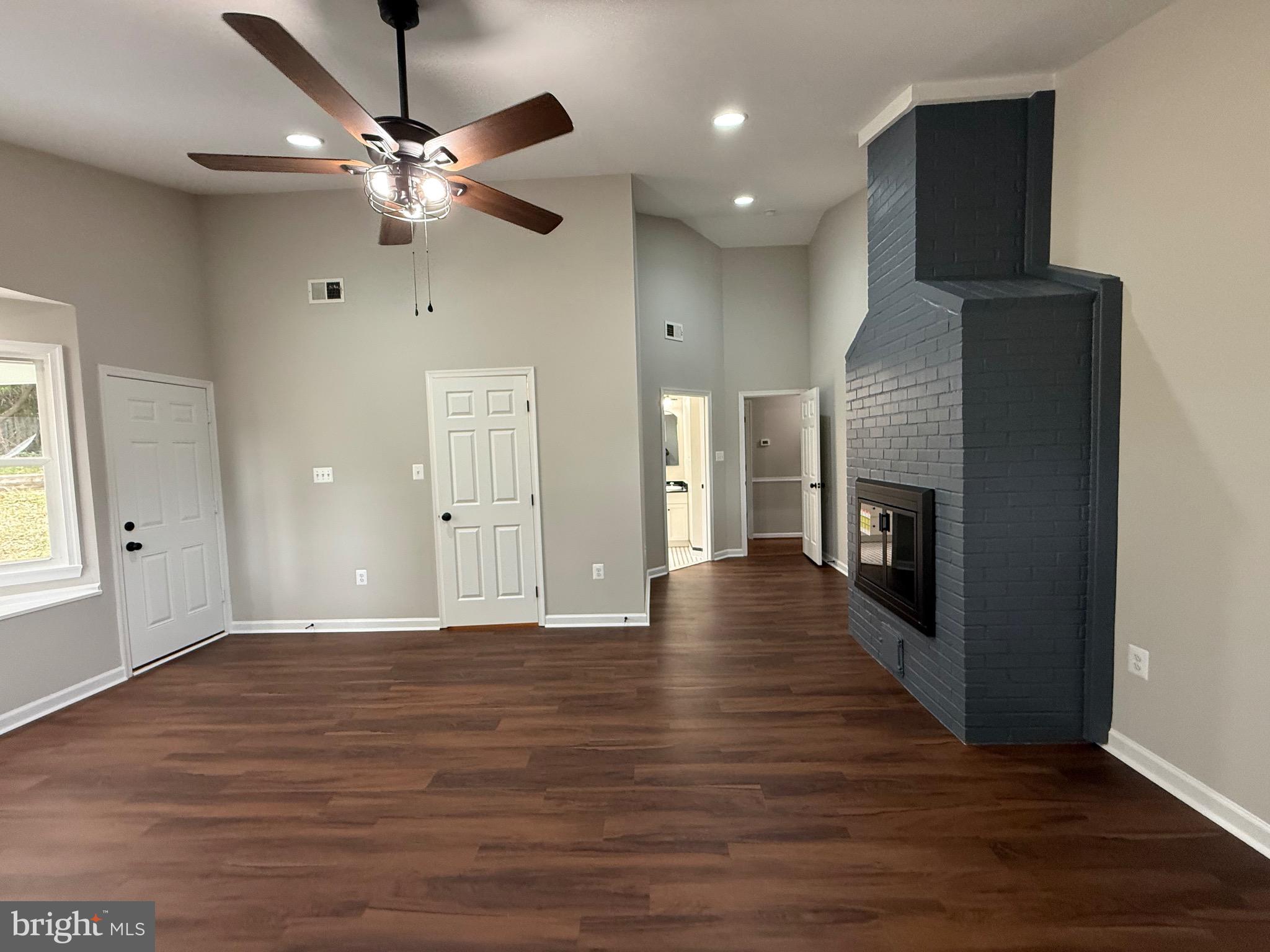 NORTH SPRINGFIELD - Residential