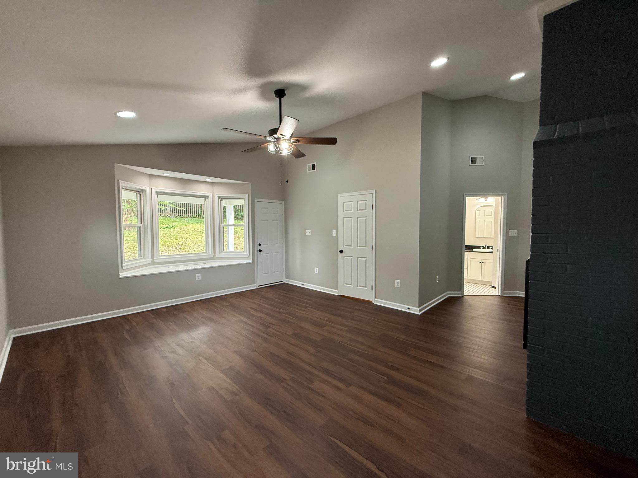 NORTH SPRINGFIELD - Residential