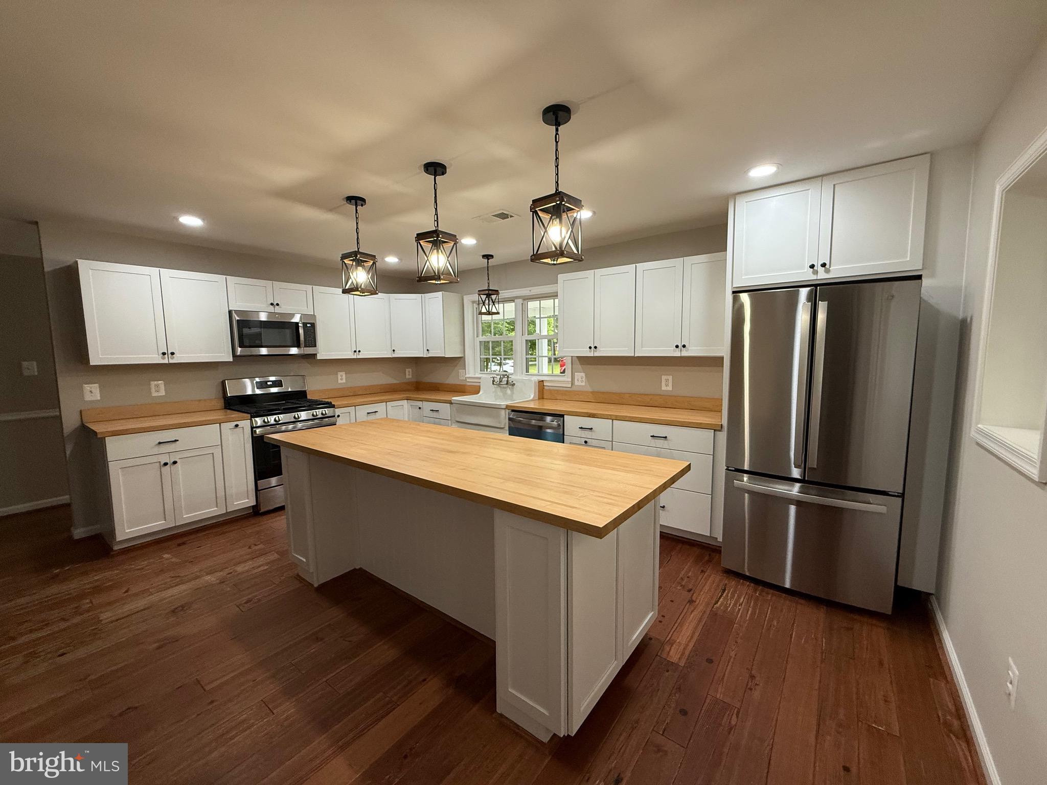 NORTH SPRINGFIELD - Residential