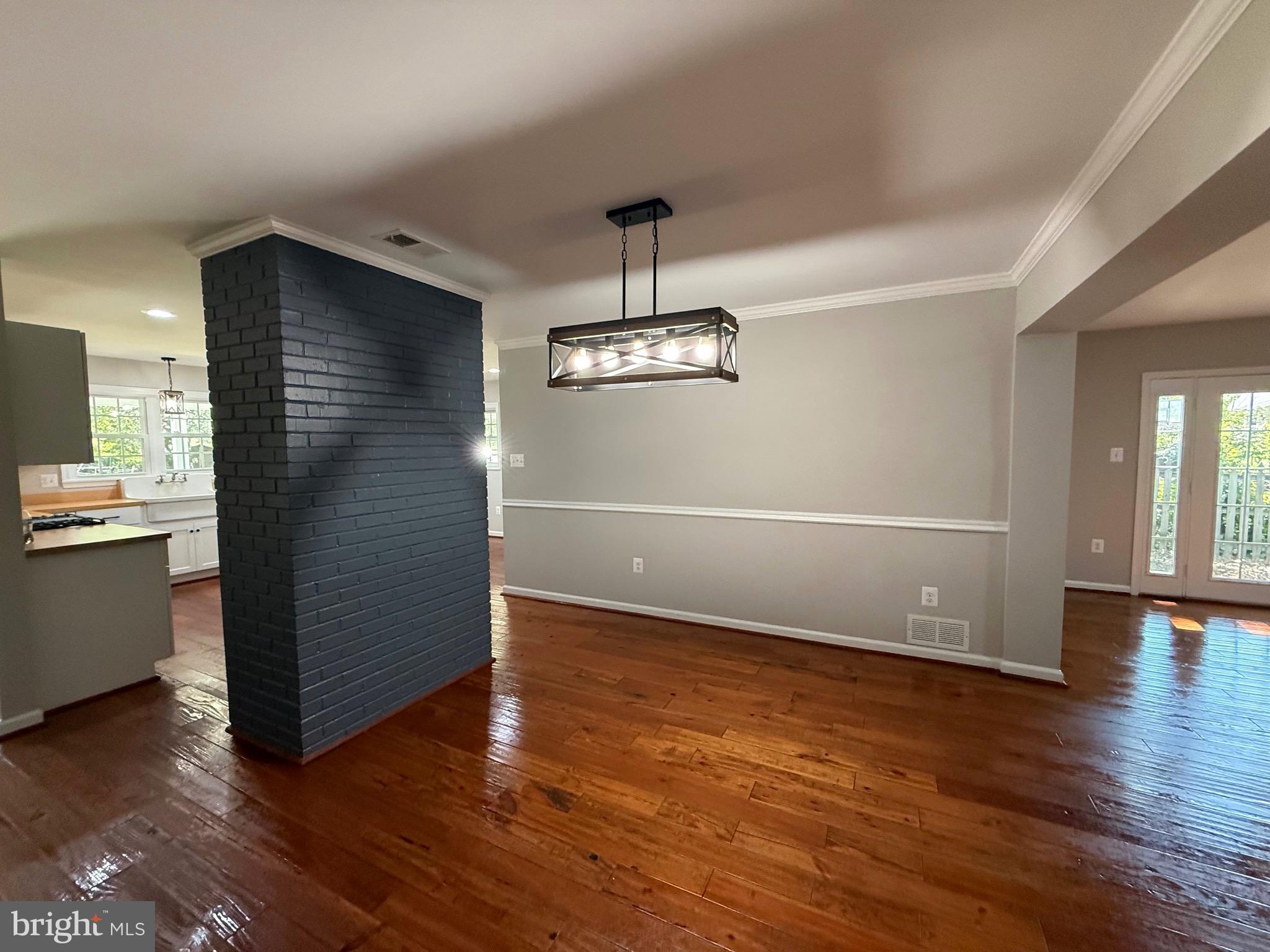 NORTH SPRINGFIELD - Residential