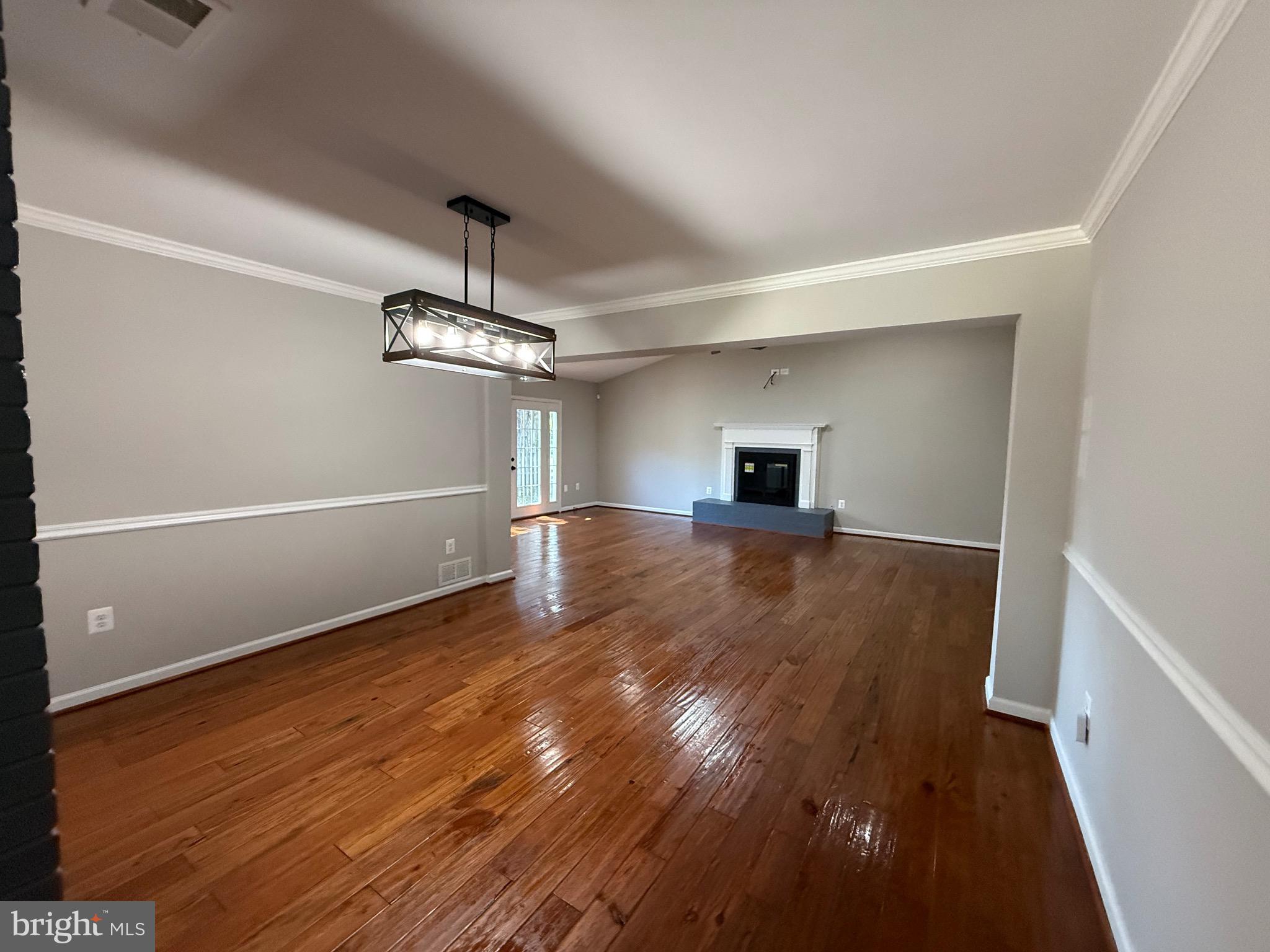 NORTH SPRINGFIELD - Residential
