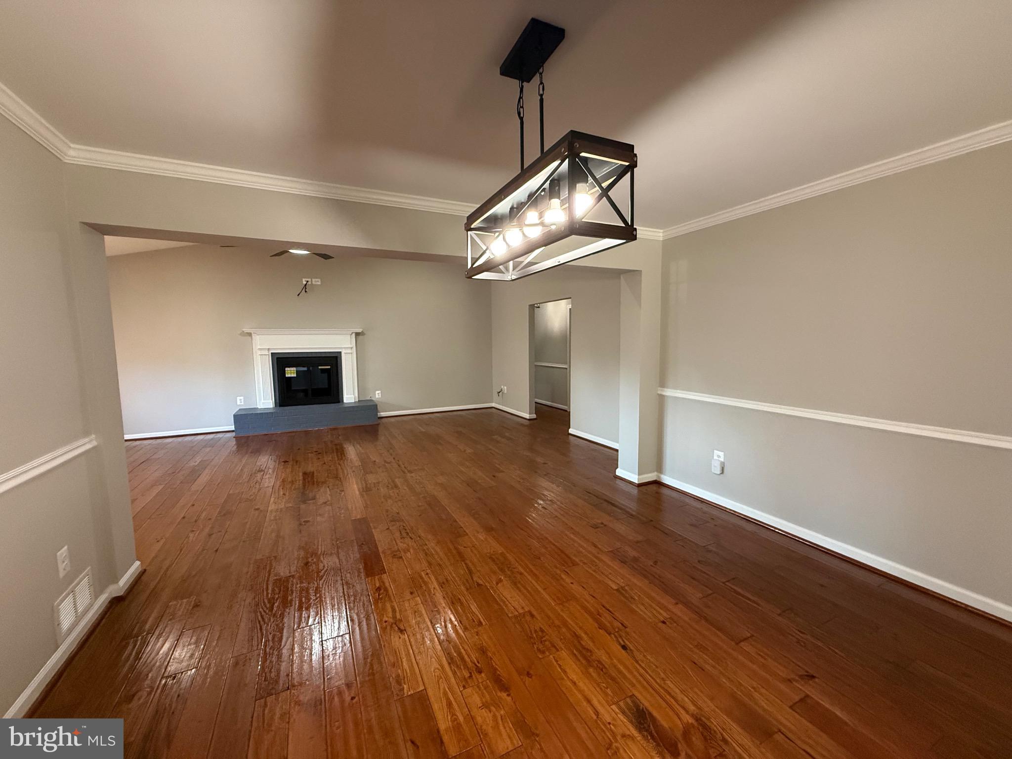 NORTH SPRINGFIELD - Residential