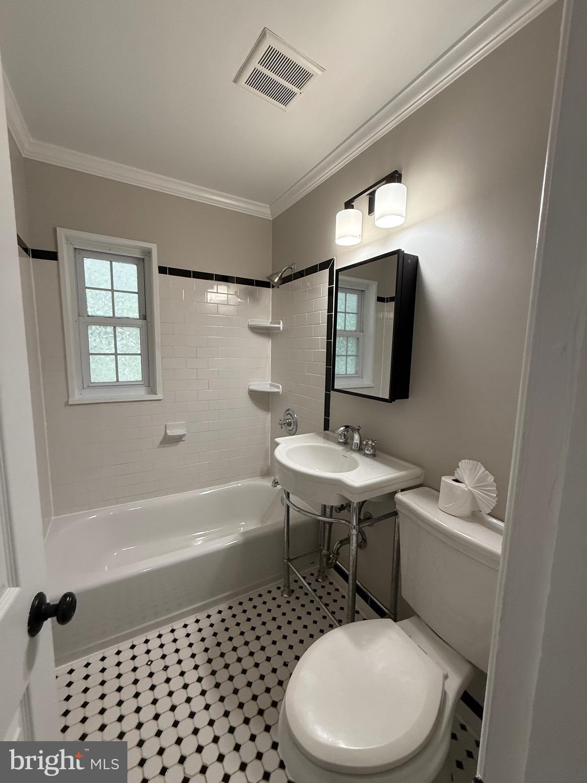 NORTH SPRINGFIELD - Residential