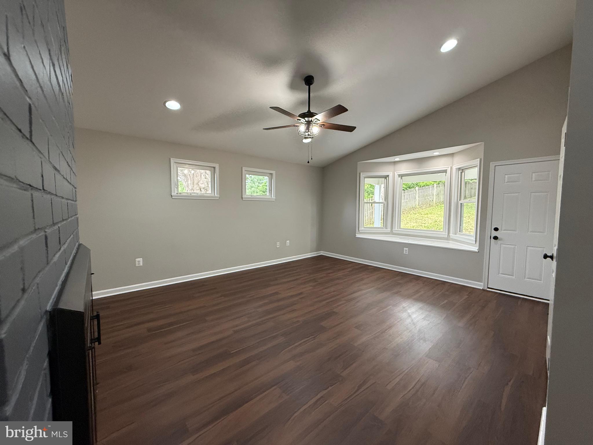 NORTH SPRINGFIELD - Residential