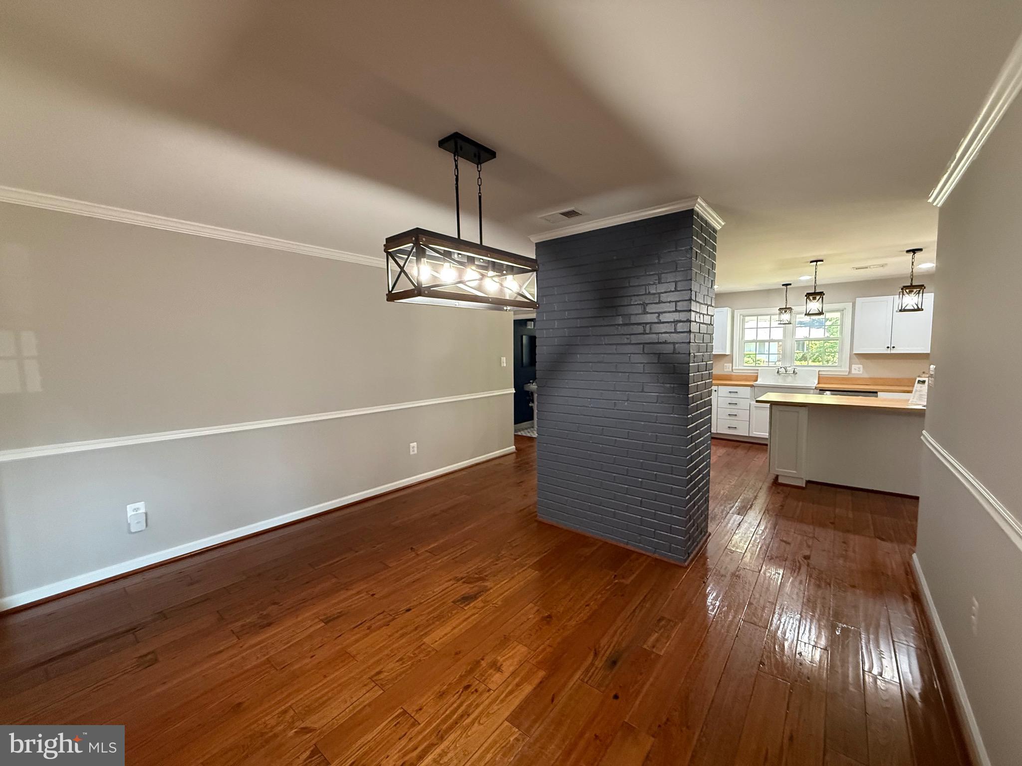 NORTH SPRINGFIELD - Residential