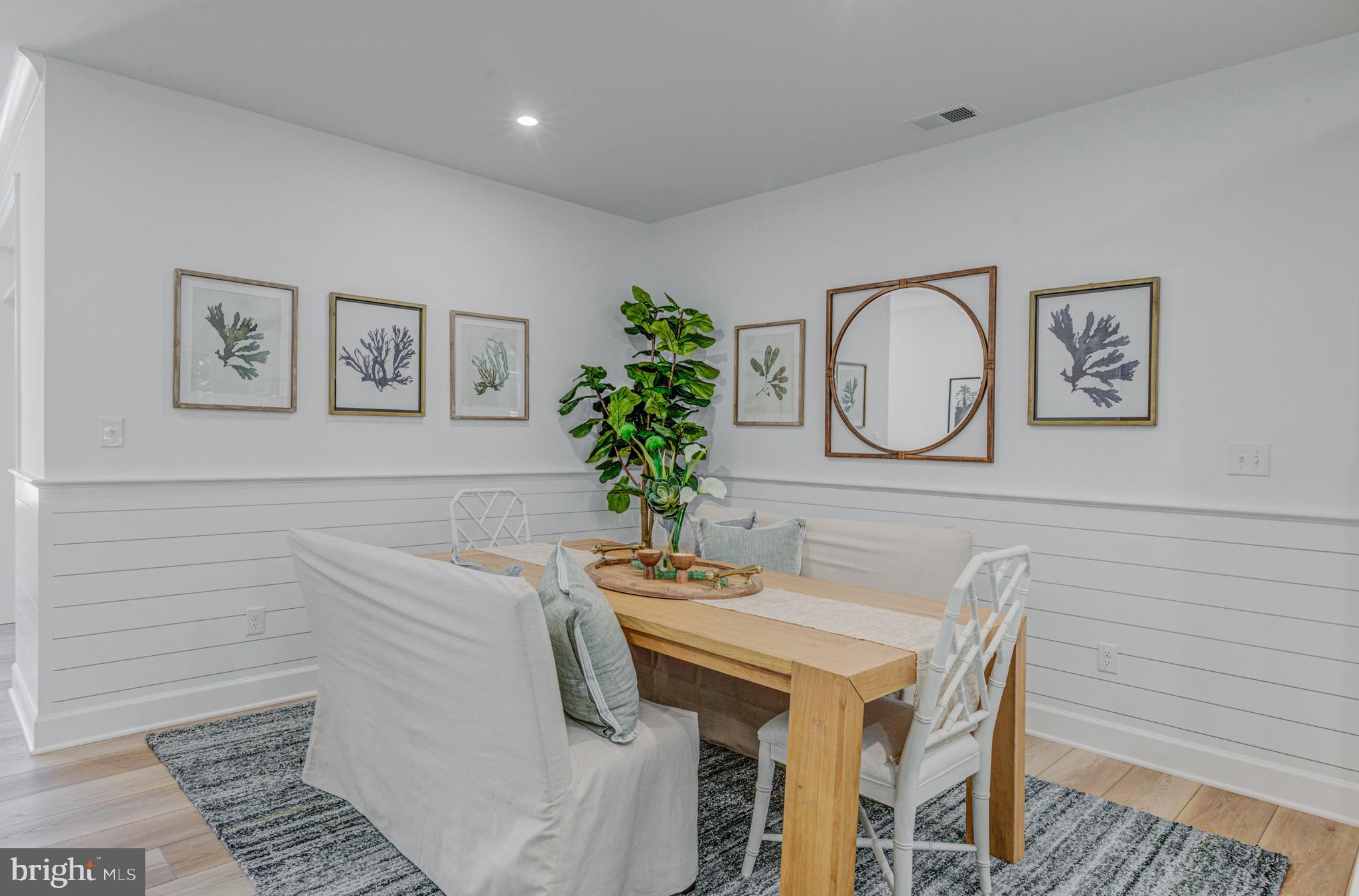 CATTAIL VILLAS - Residential