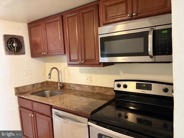 EAST PASSYUNK CROSSING - Residential