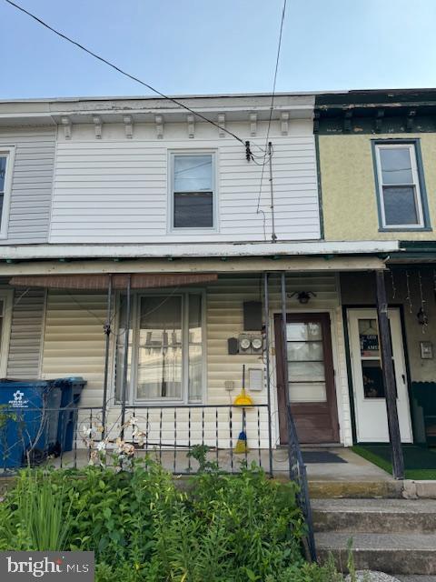 Three bedroom one bath townhome in downtown Elkton now available! This home is tenant occupied and showings require at least 24 hour notice. 
The monthly rent is $1400 and the year lease turns month to month 09/01/2026.