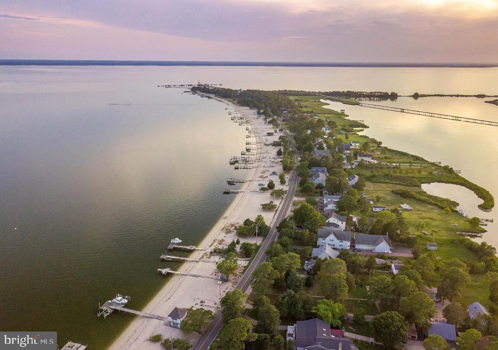 LIGHTHOUSE COMMONS - Residential