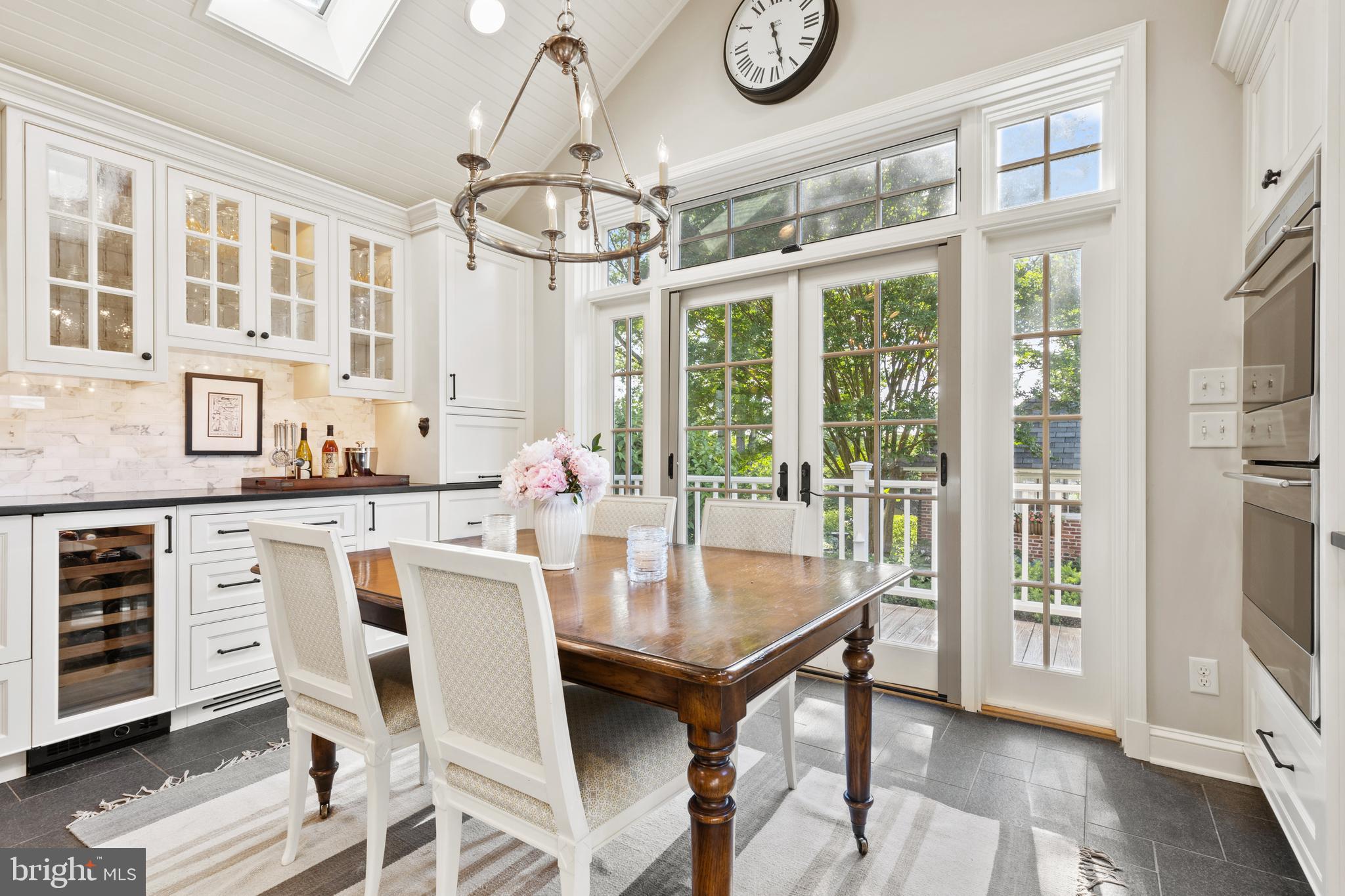 MY LADY'S MANOR - Residential