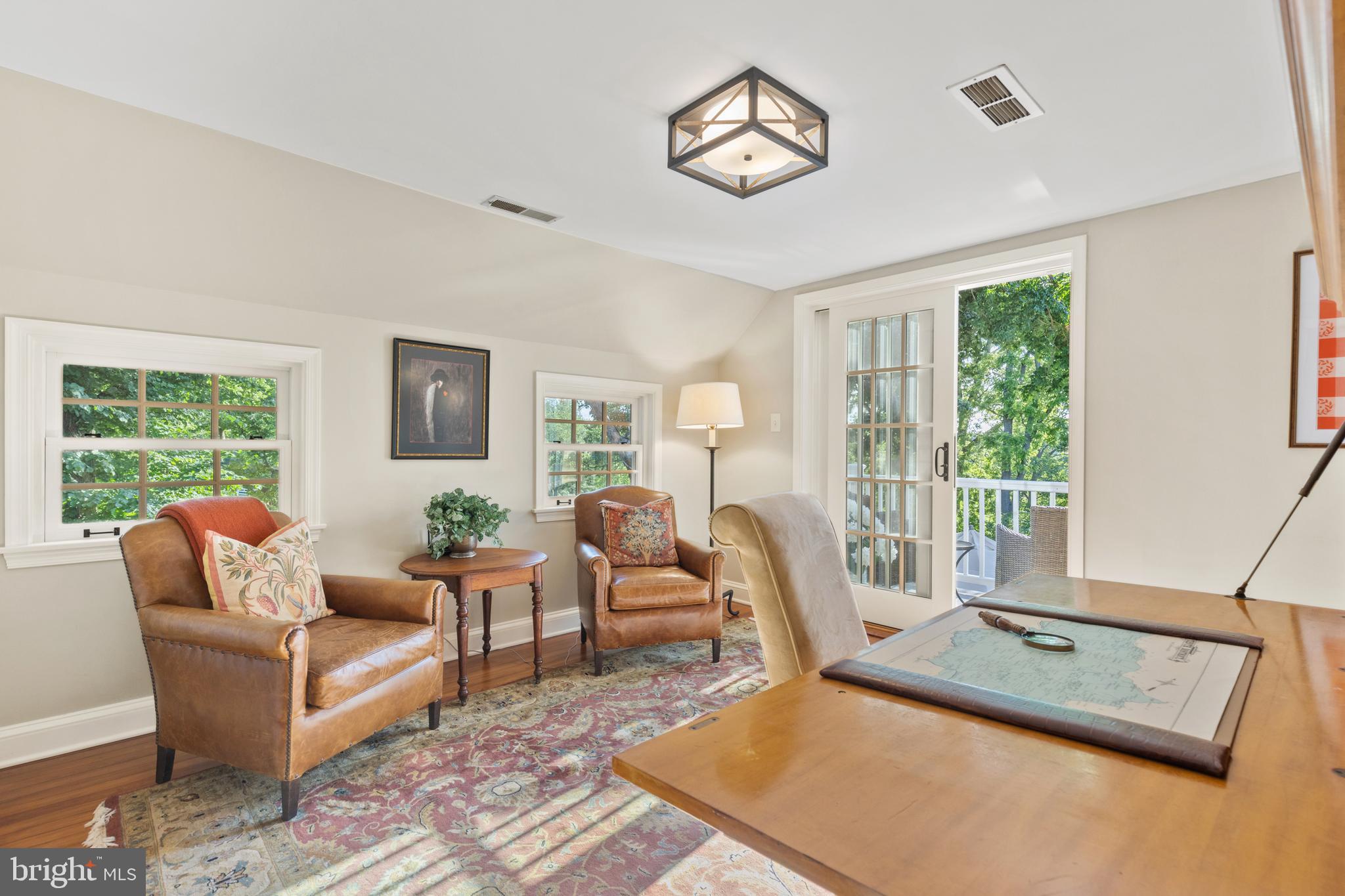 MY LADY'S MANOR - Residential