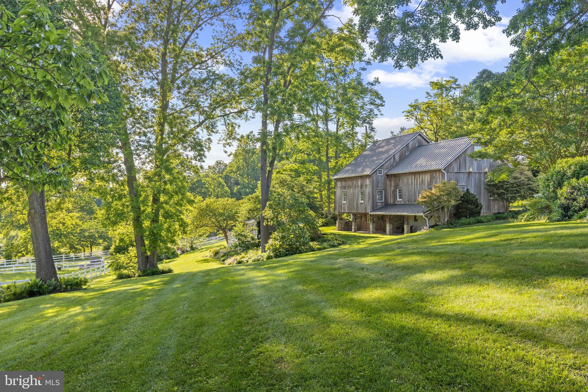 MY LADY'S MANOR - Residential