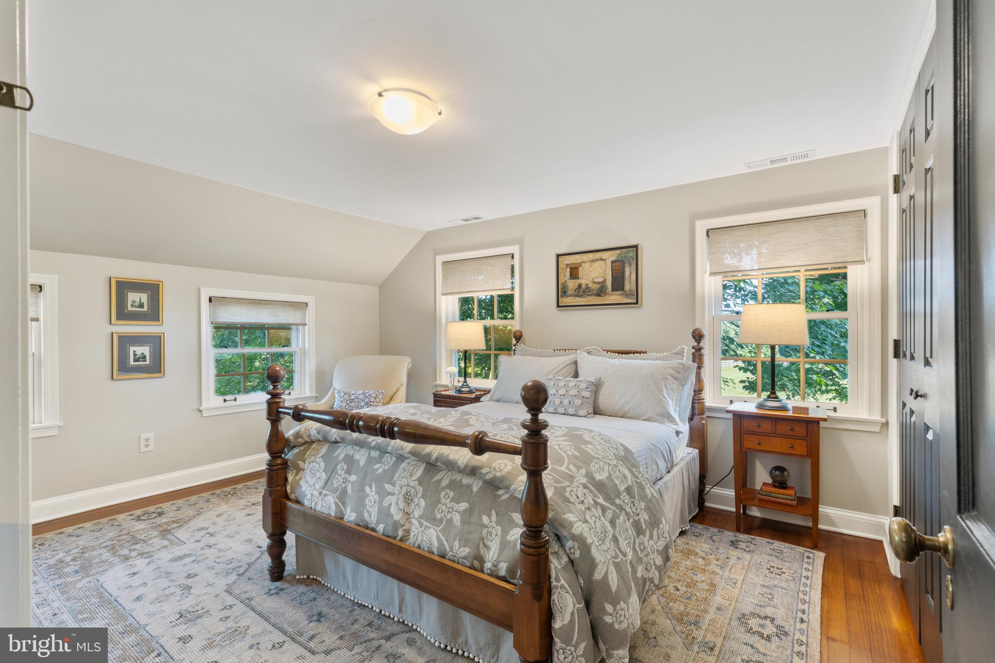 MY LADY'S MANOR - Residential