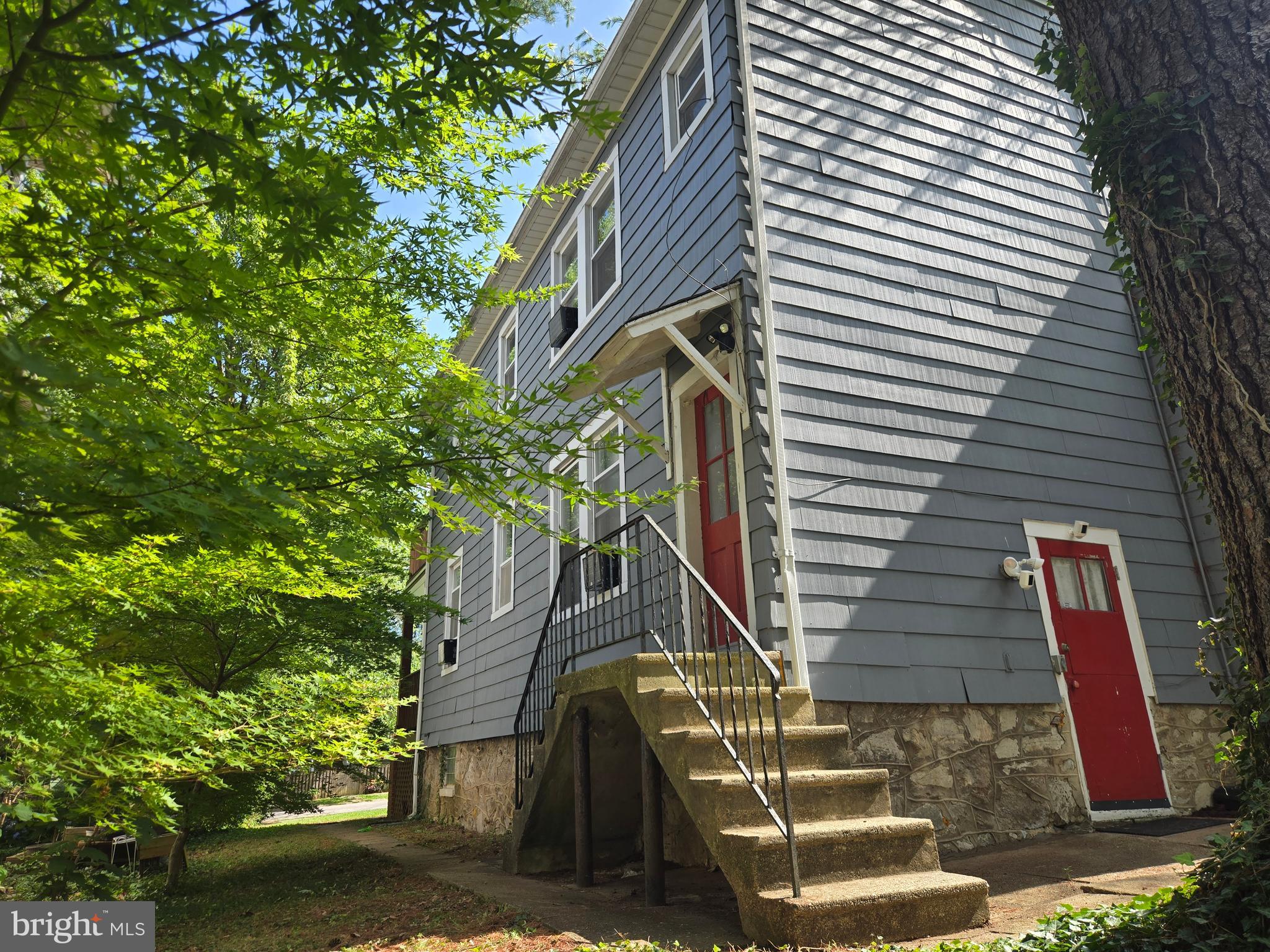 MOUNT WASHINGTON - Residential