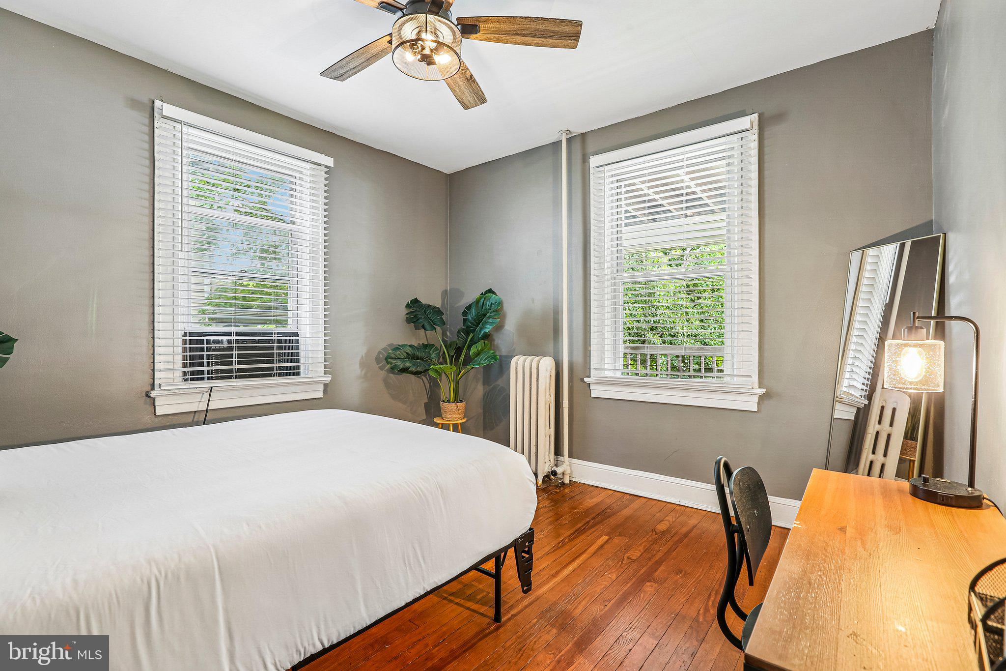 MOUNT WASHINGTON - Residential