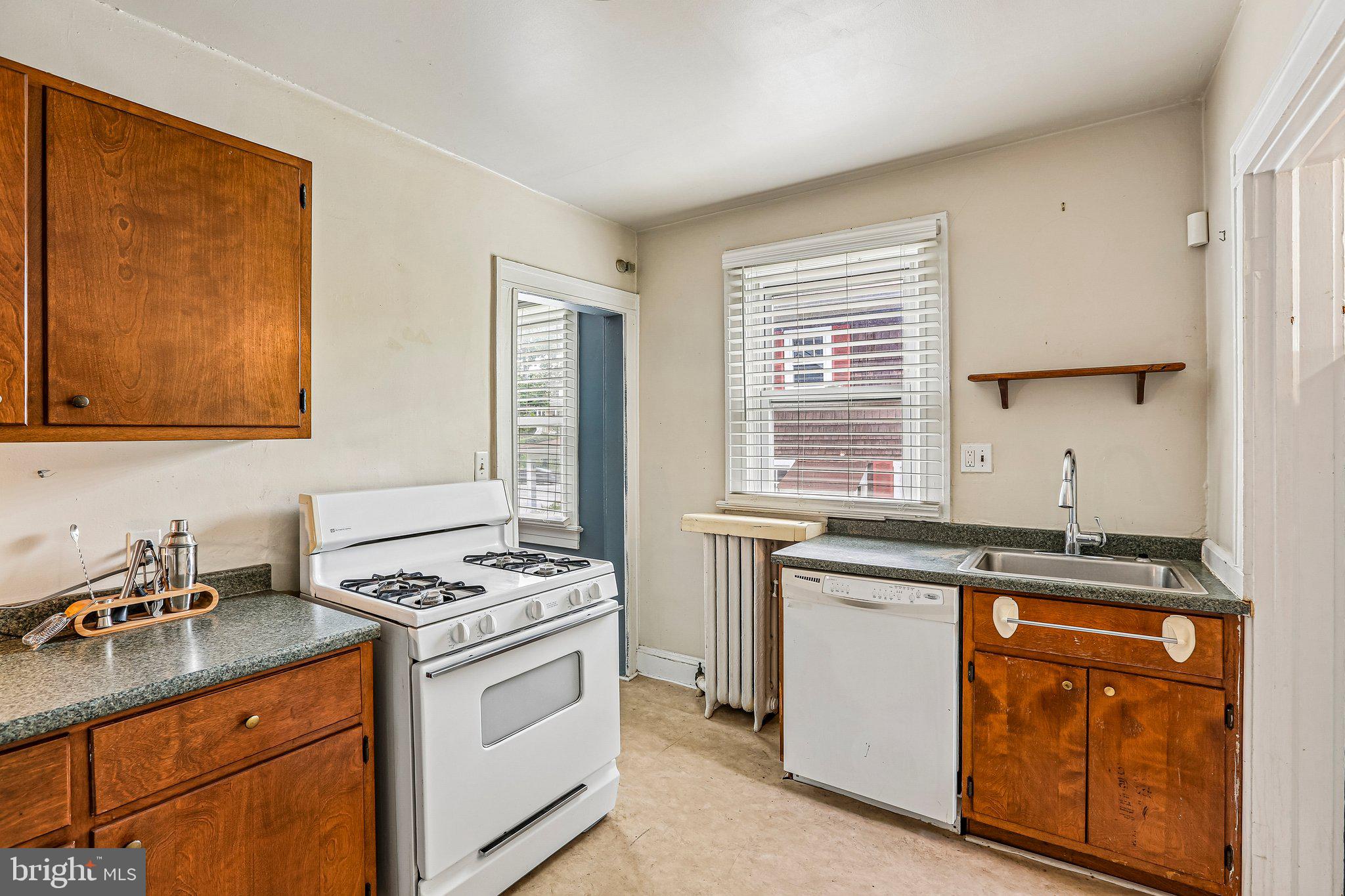 MOUNT WASHINGTON - Residential