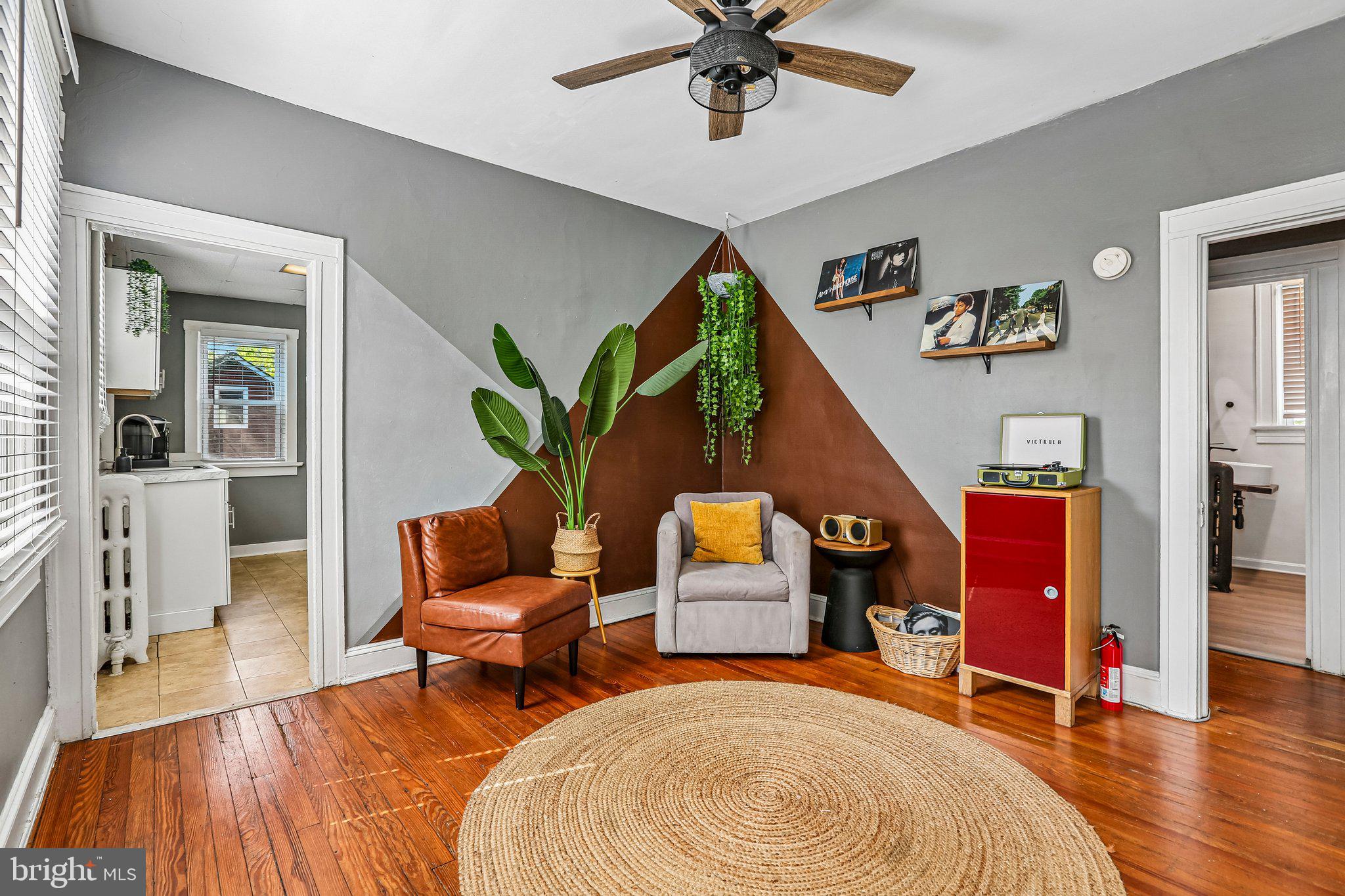 MOUNT WASHINGTON - Residential