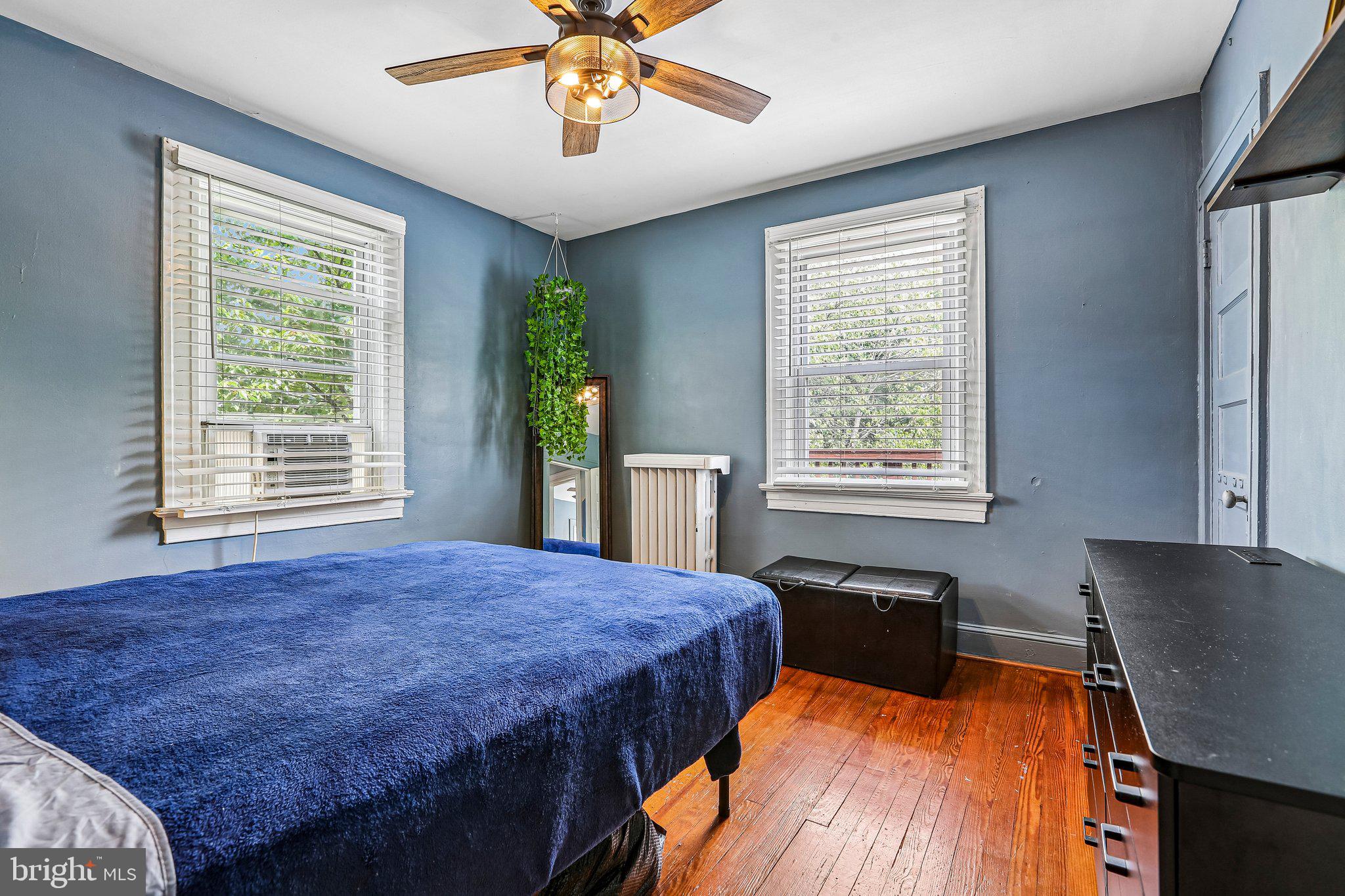 MOUNT WASHINGTON - Residential