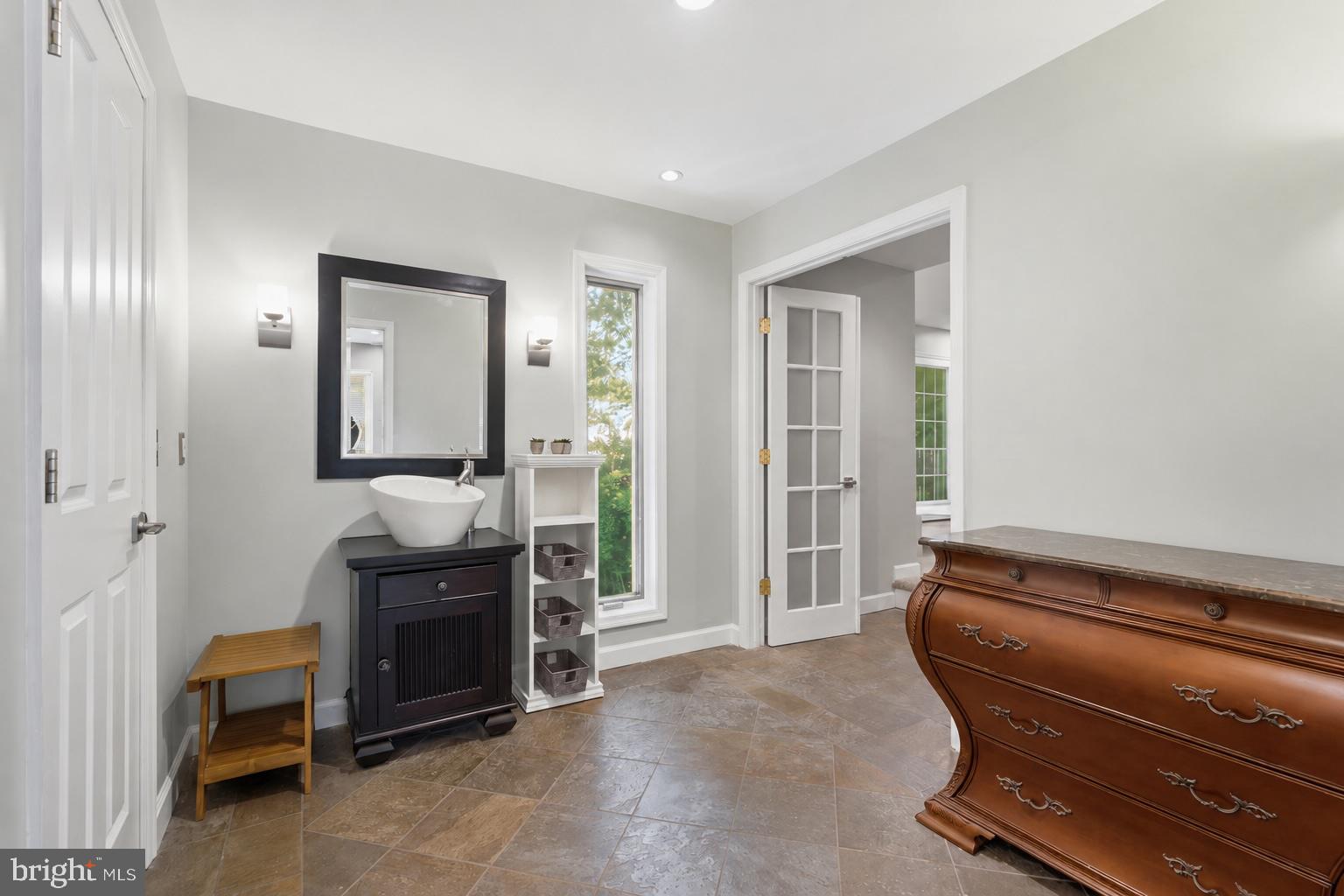 HOMEWOOD - Residential