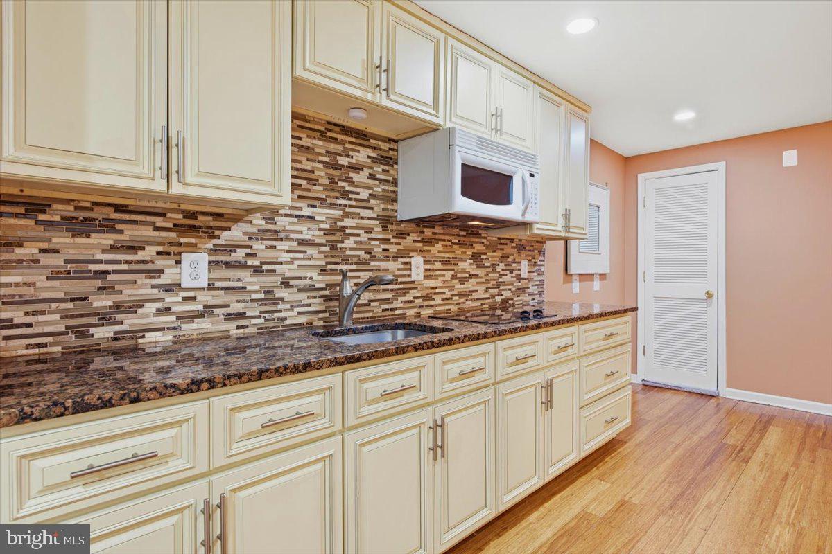 HOMEWOOD - Residential