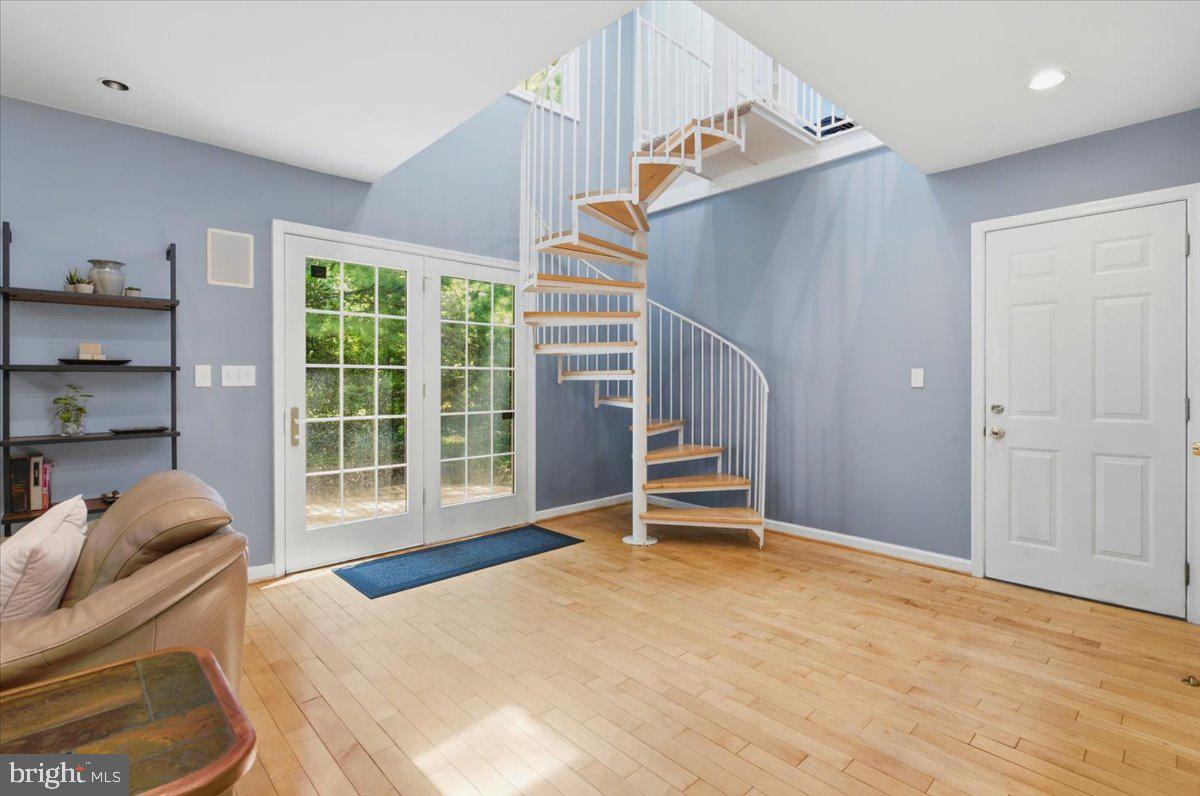 HOMEWOOD - Residential