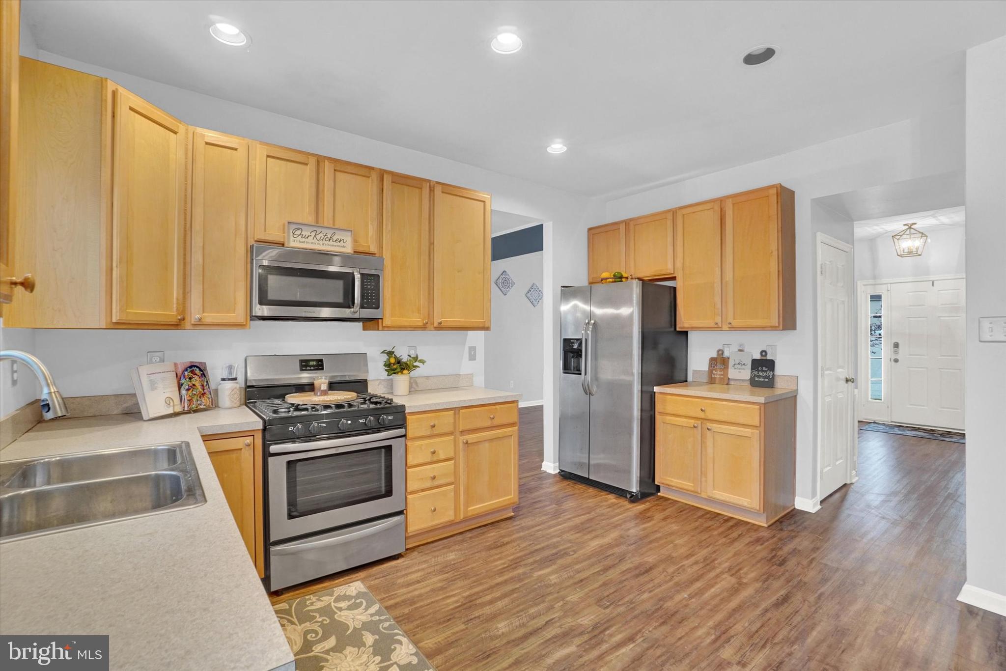 HUNTER CREEK - Residential