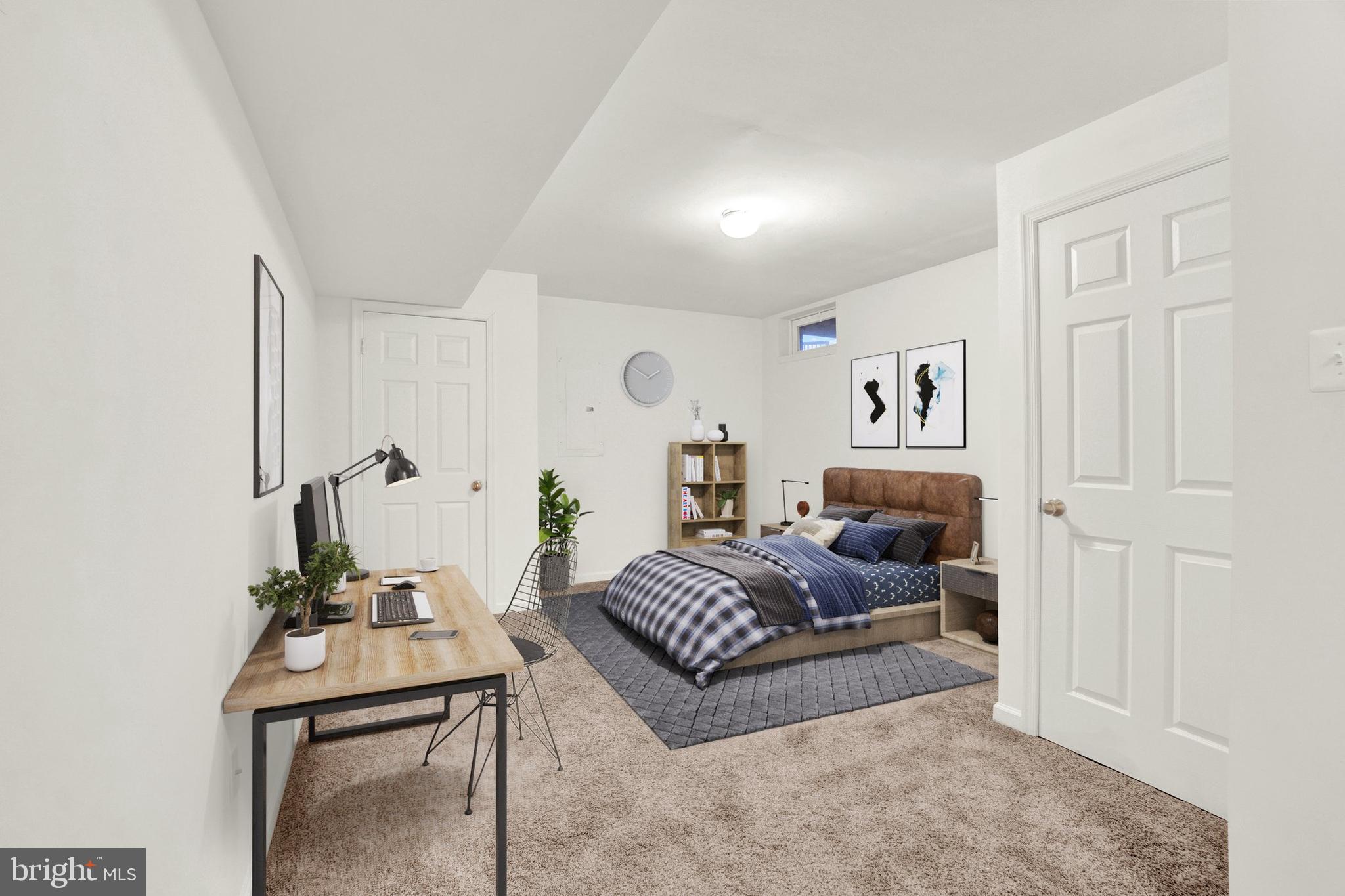 HUNTER CREEK - Residential