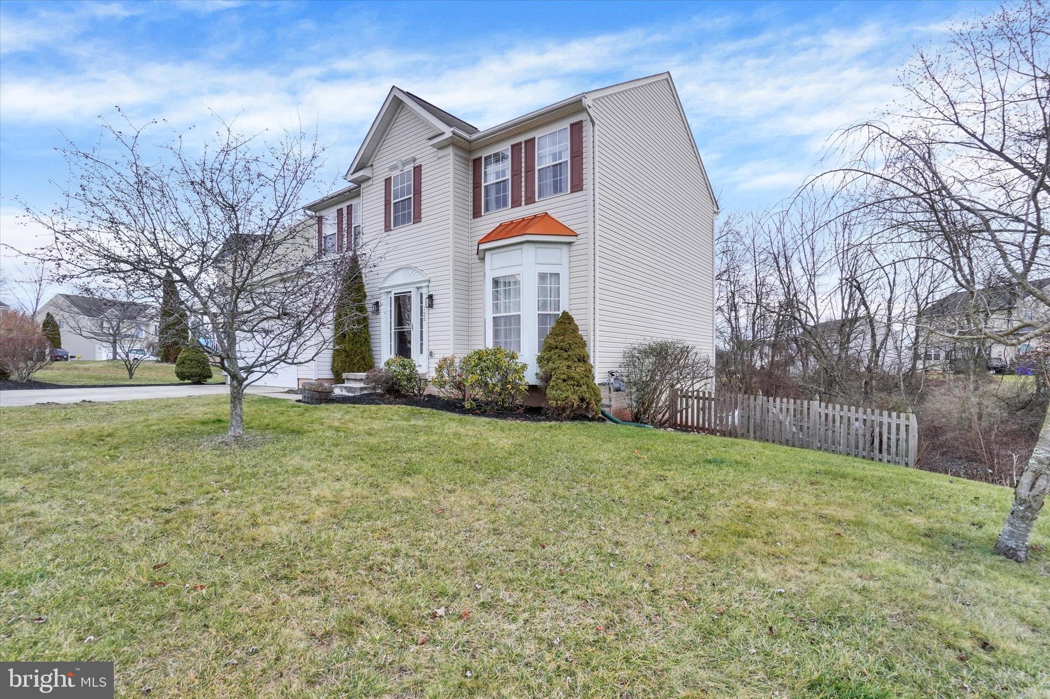 HUNTER CREEK - Residential