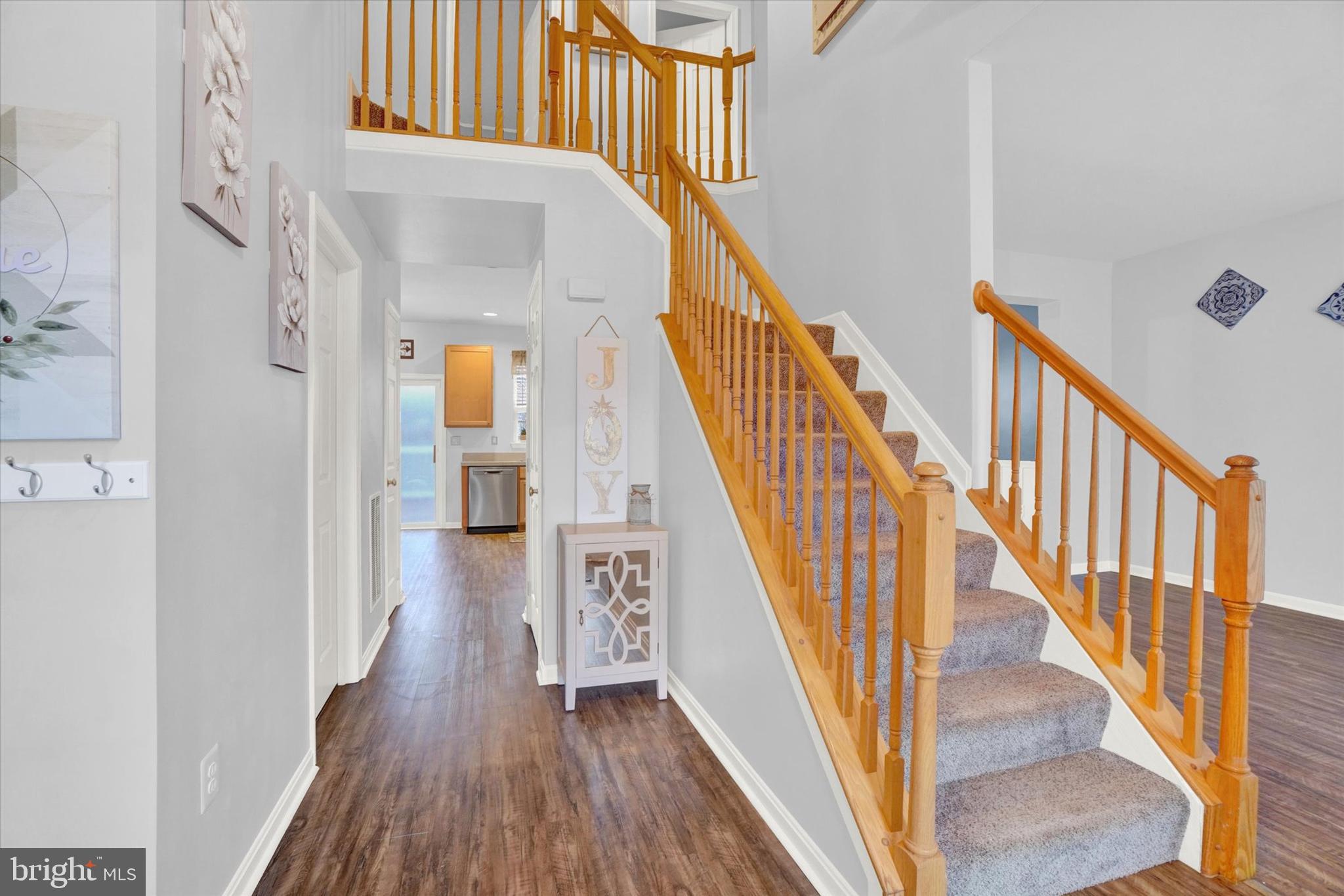 HUNTER CREEK - Residential