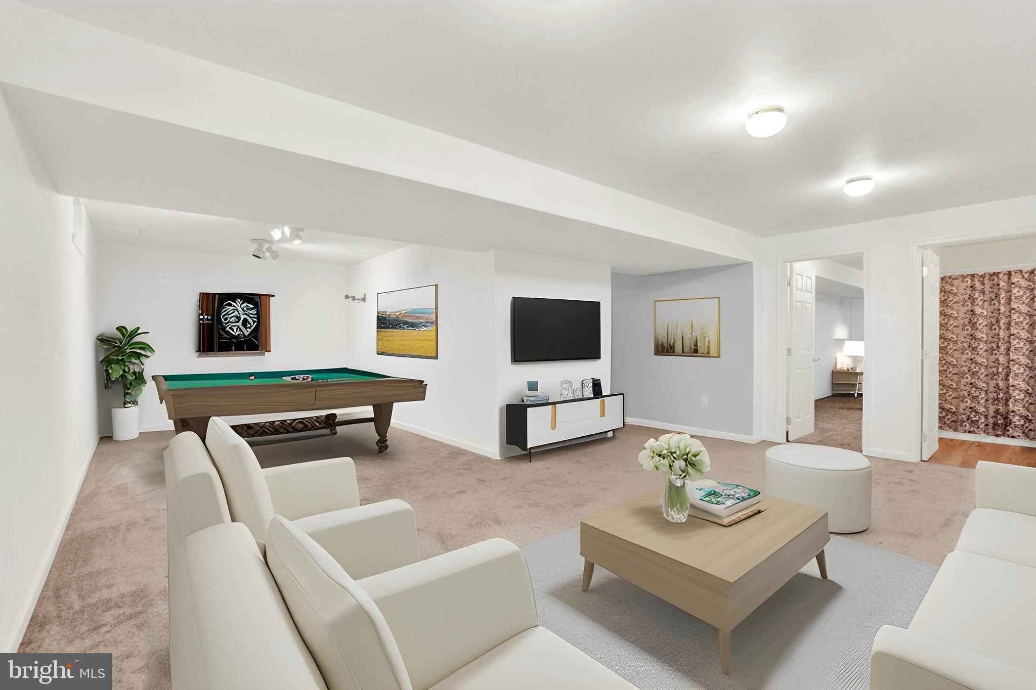 HUNTER CREEK - Residential