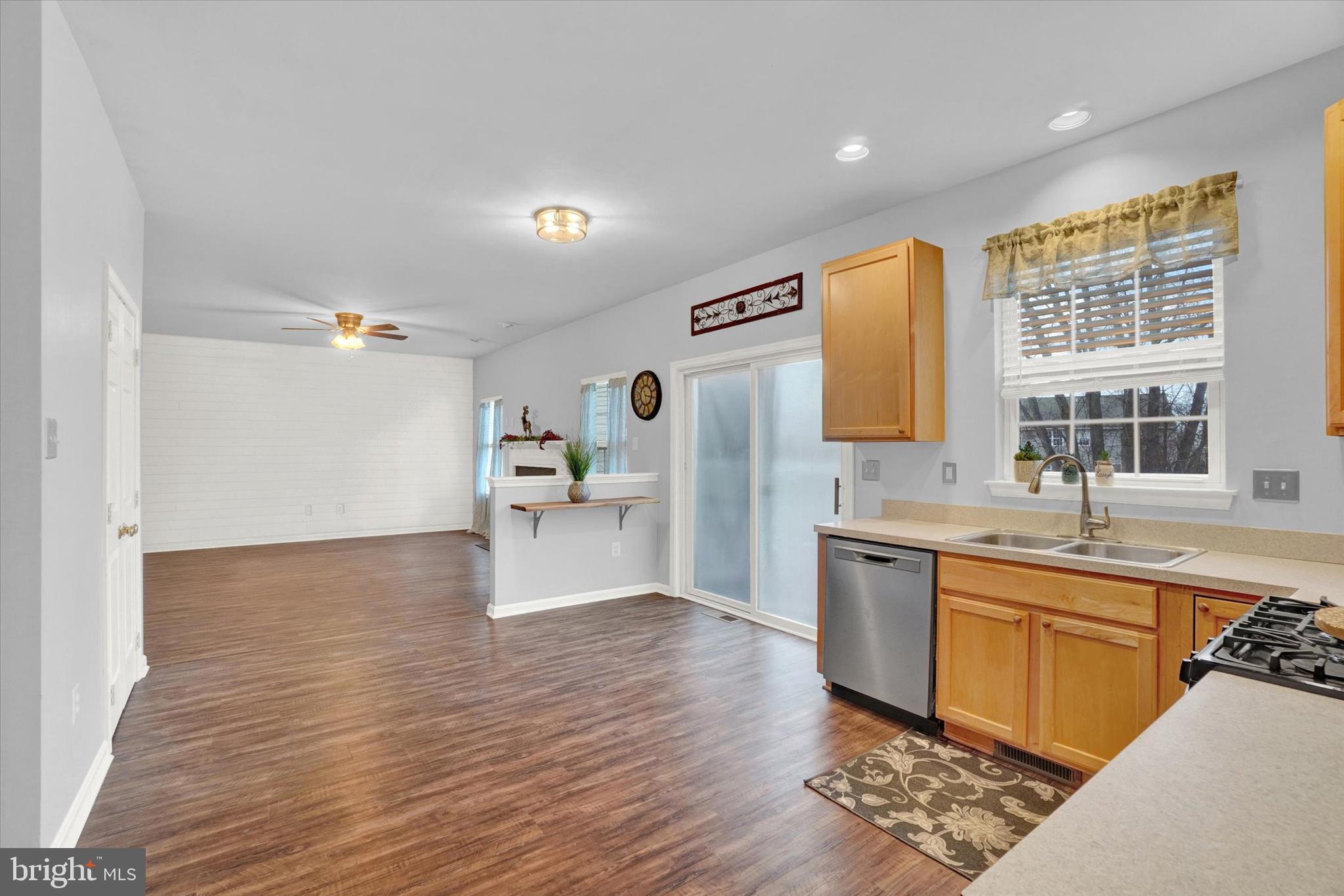 HUNTER CREEK - Residential