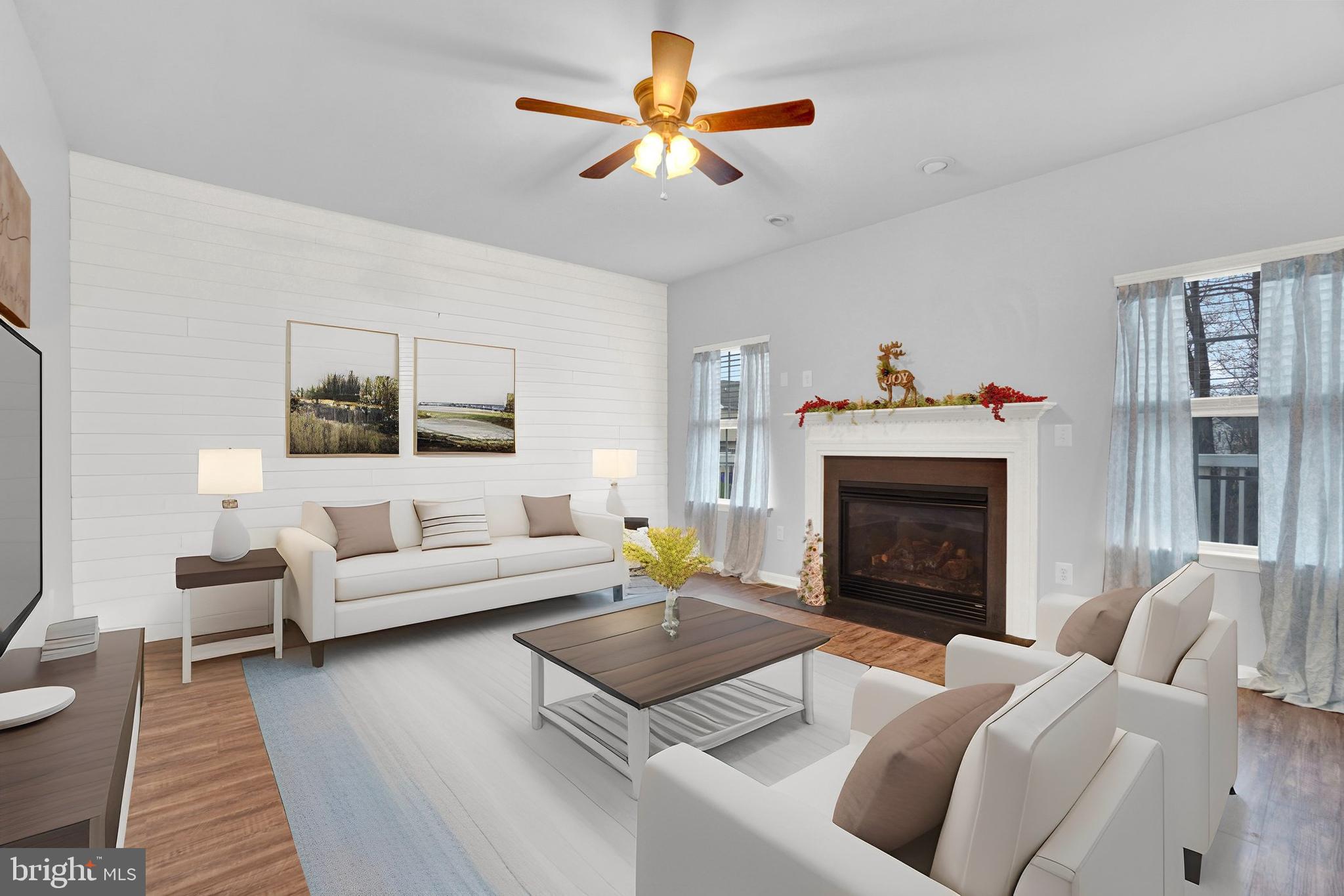HUNTER CREEK - Residential