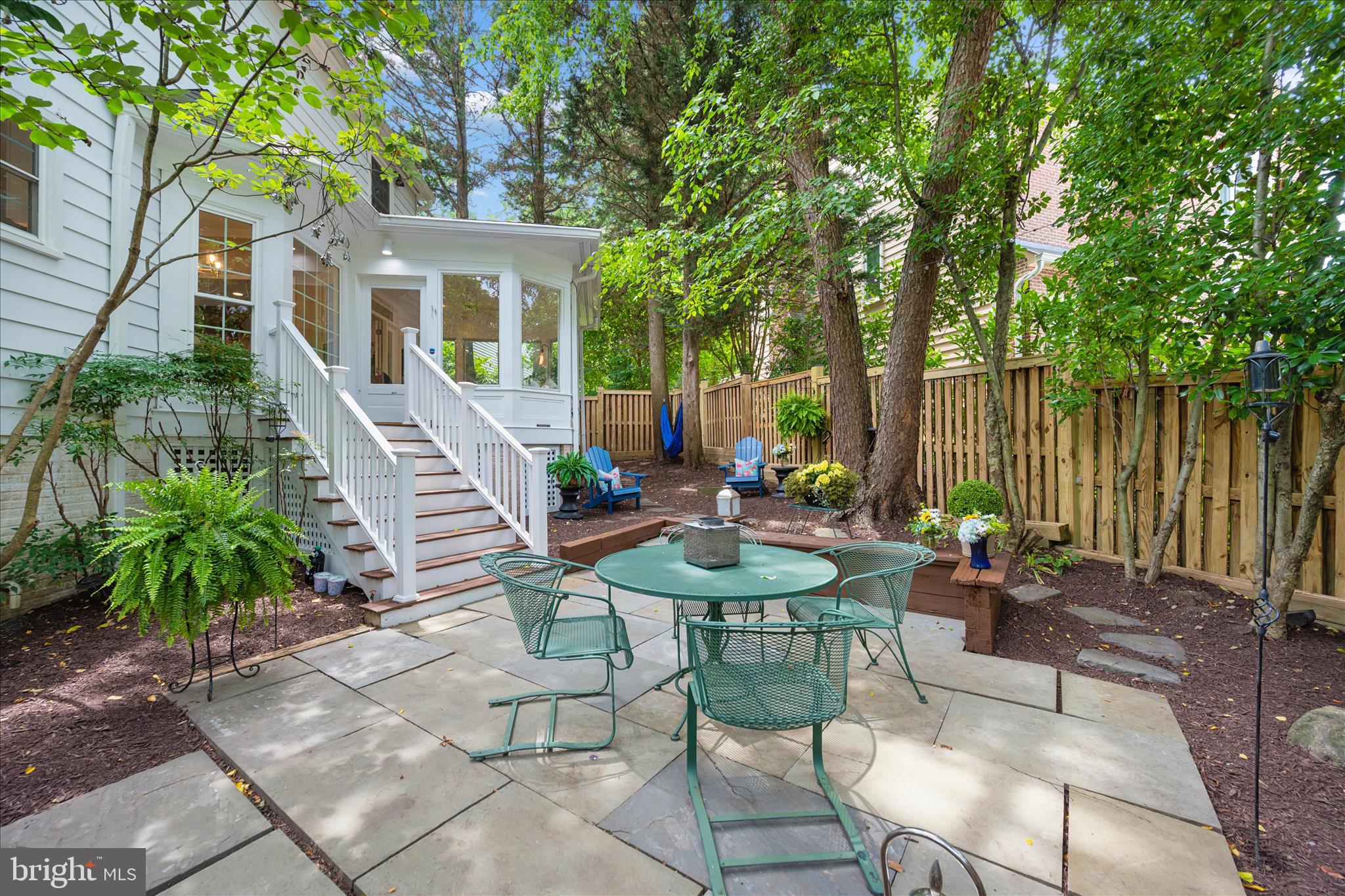 SOUTH WOODSIDE PARK - Residential