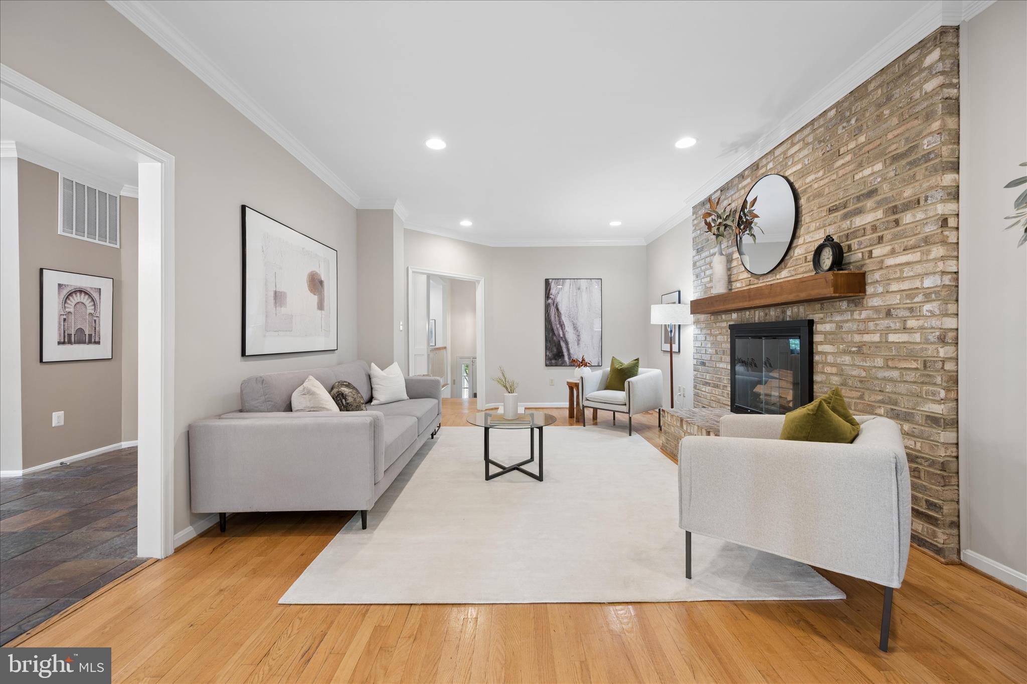 SOUTH WOODSIDE PARK - Residential