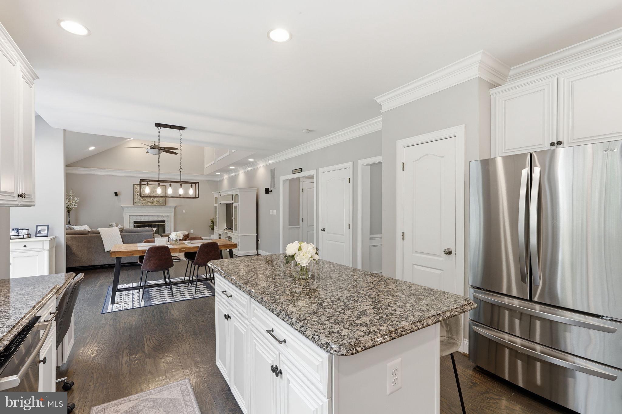 BELMONT COUNTRY CLUB - Residential