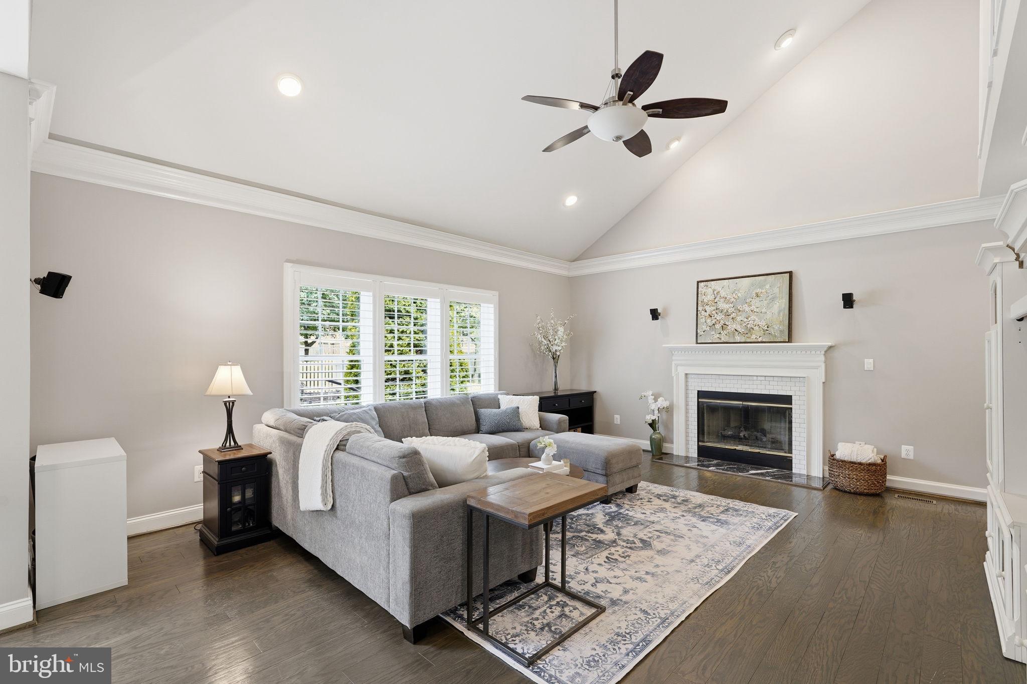 BELMONT COUNTRY CLUB - Residential