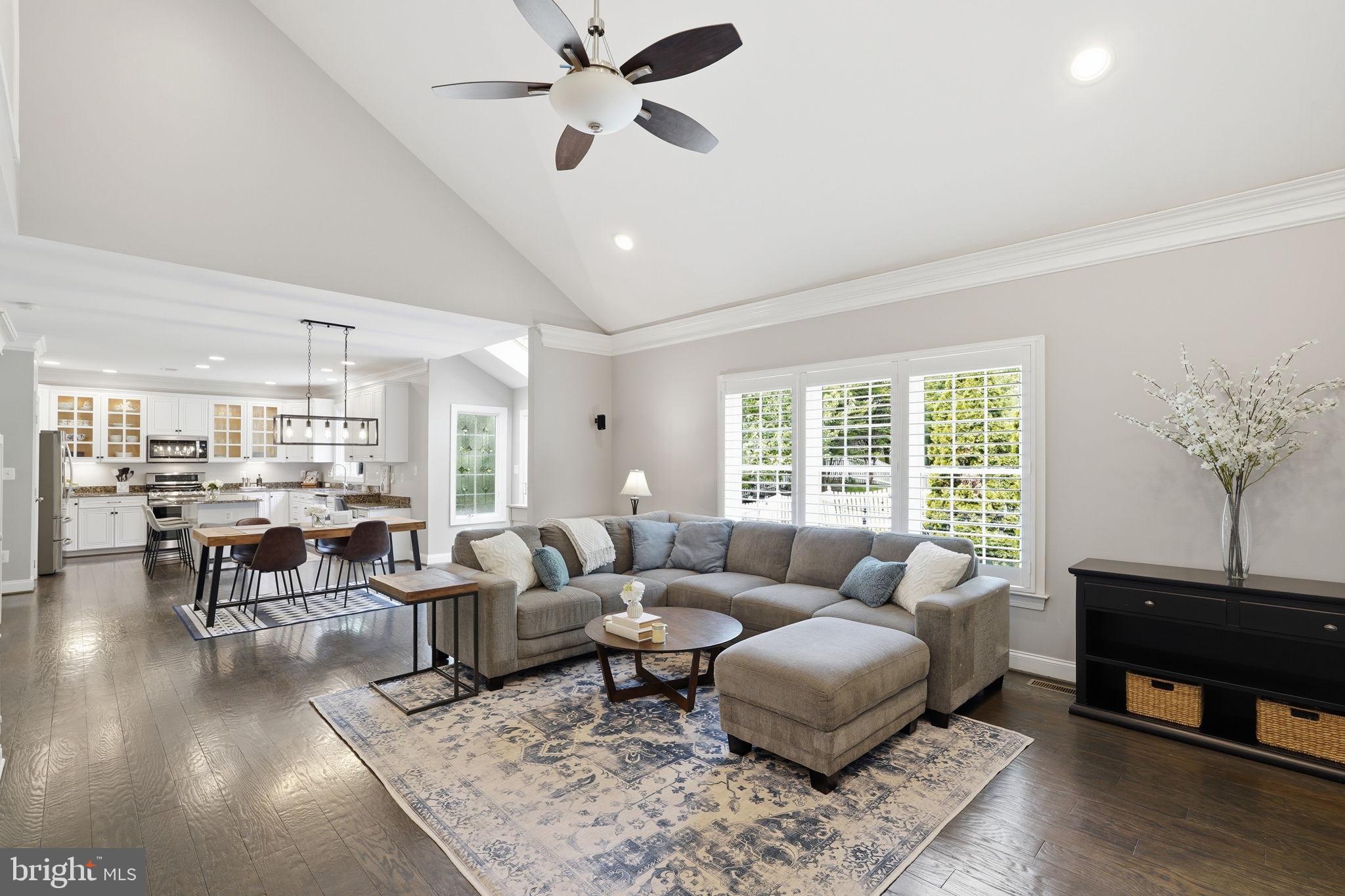 BELMONT COUNTRY CLUB - Residential