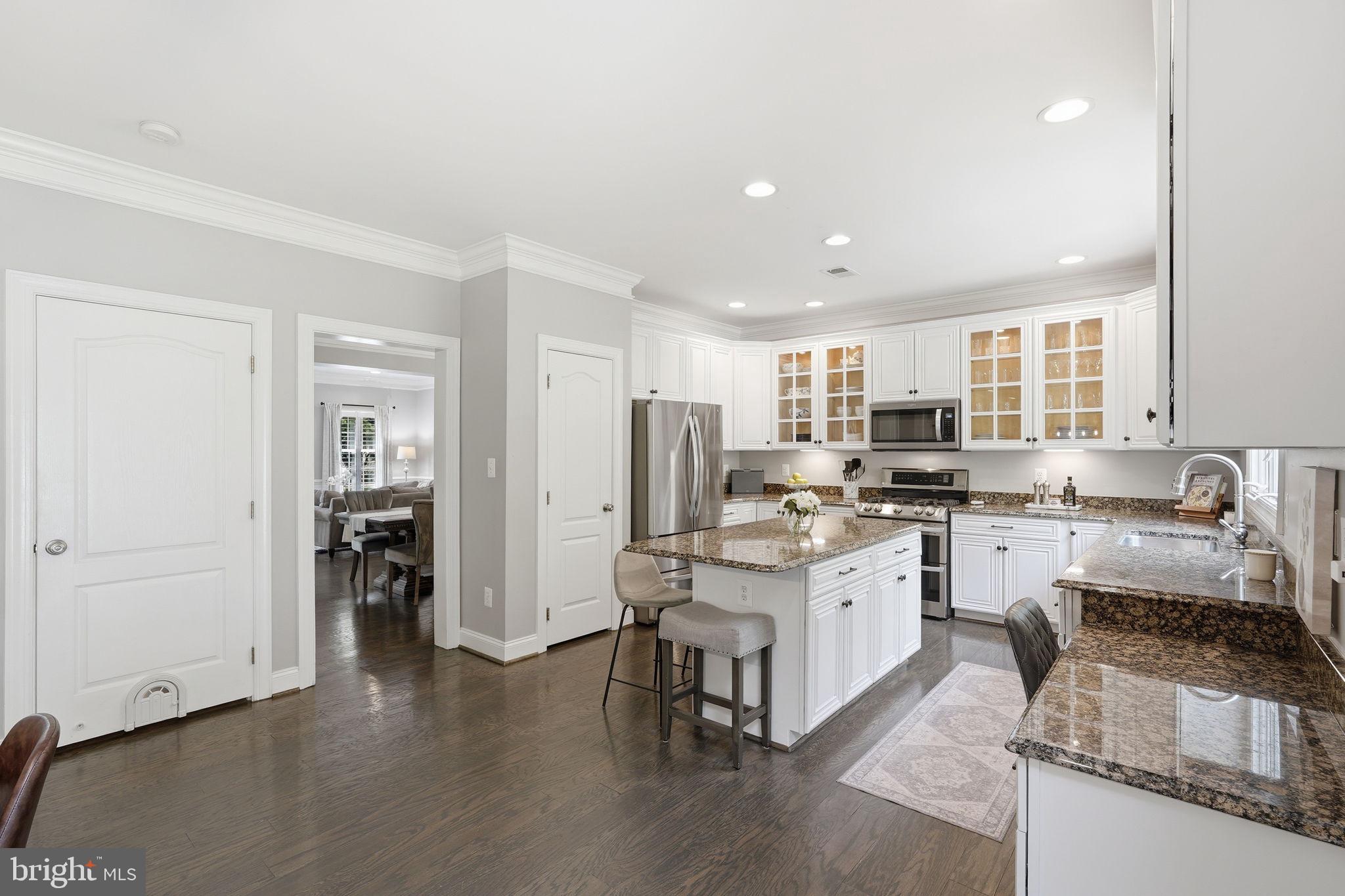 BELMONT COUNTRY CLUB - Residential