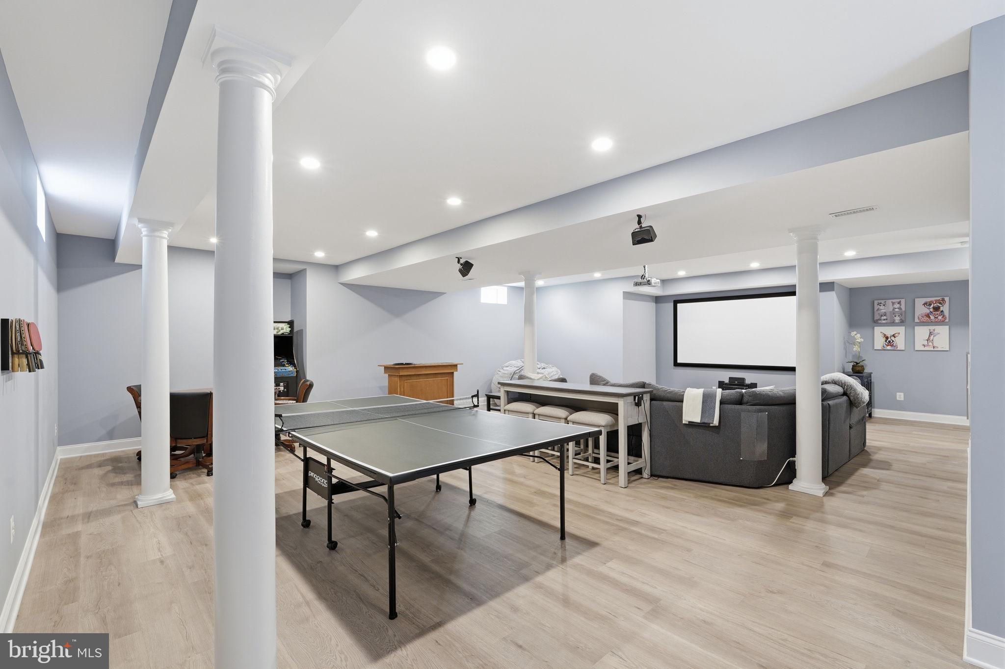 BELMONT COUNTRY CLUB - Residential