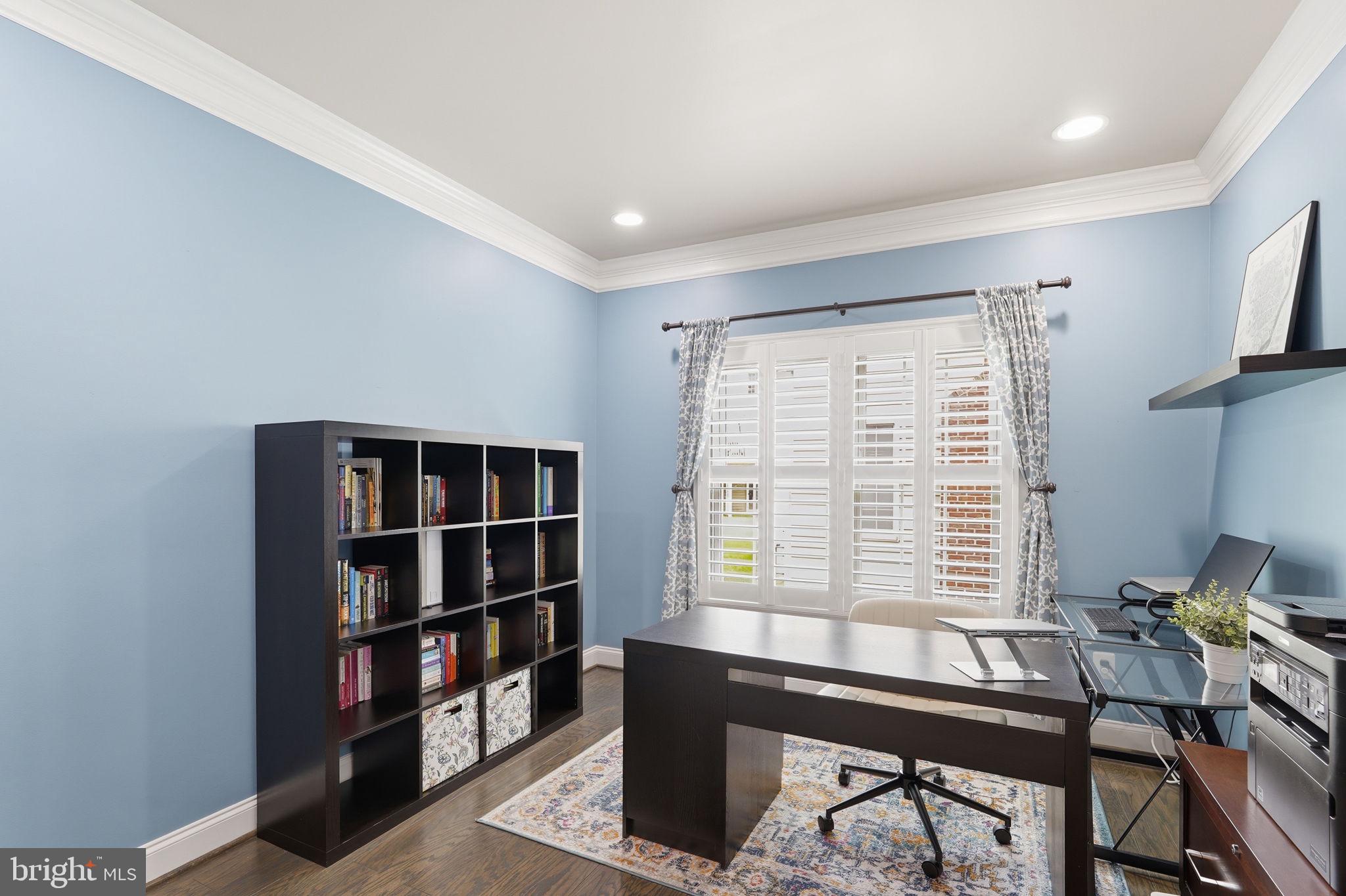 BELMONT COUNTRY CLUB - Residential