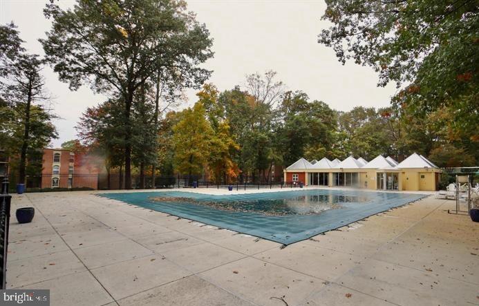 WOODBURN VILLAGE - Residential